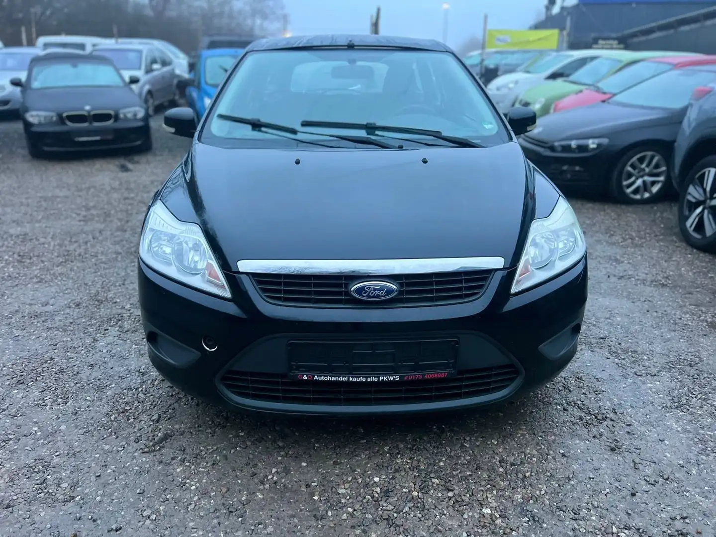 Ford Focus Turnier Ambiente*Tüv Neu *Euro 4* Schwarz - 1