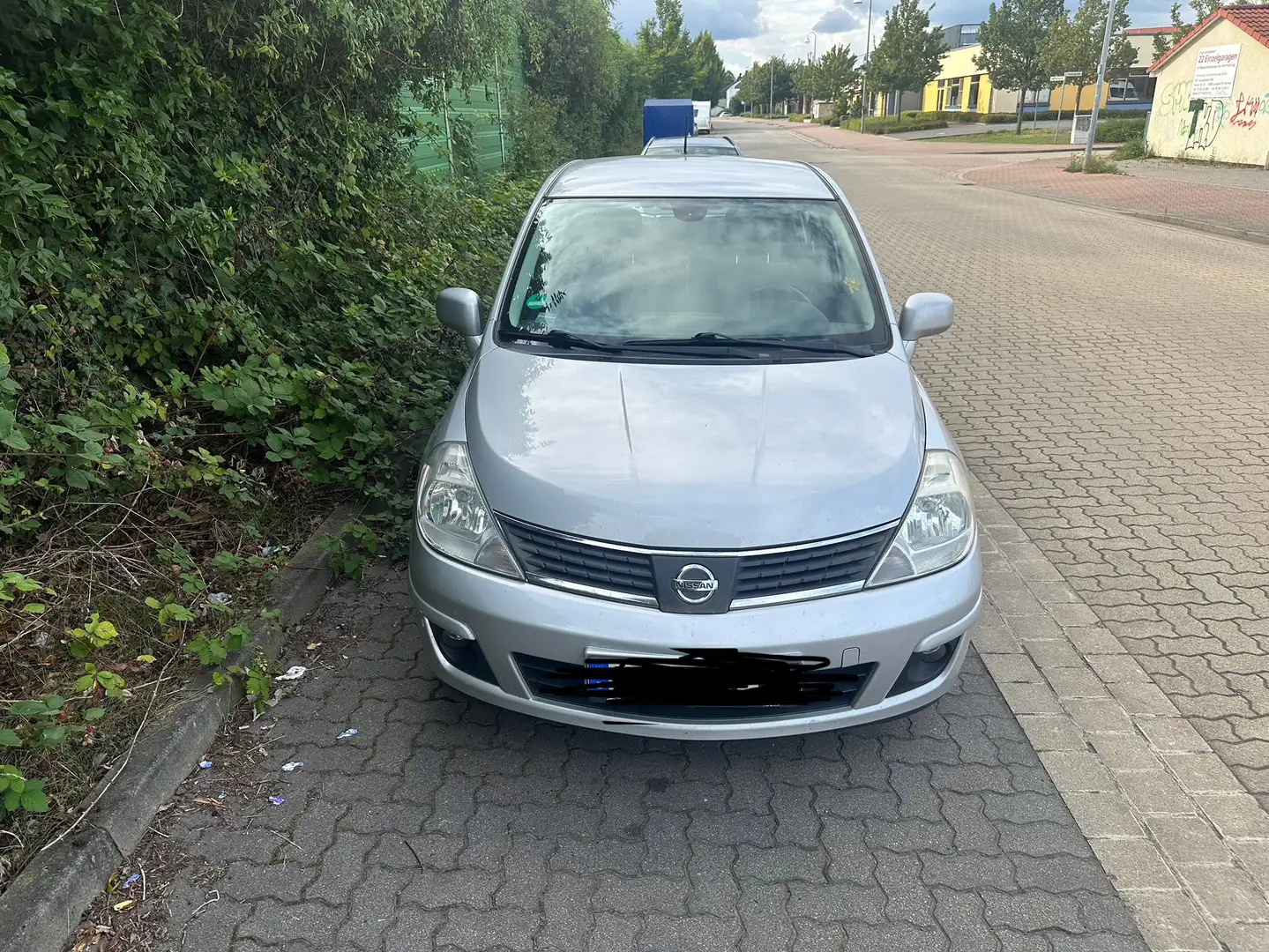 Nissan Tiida Szary - 1