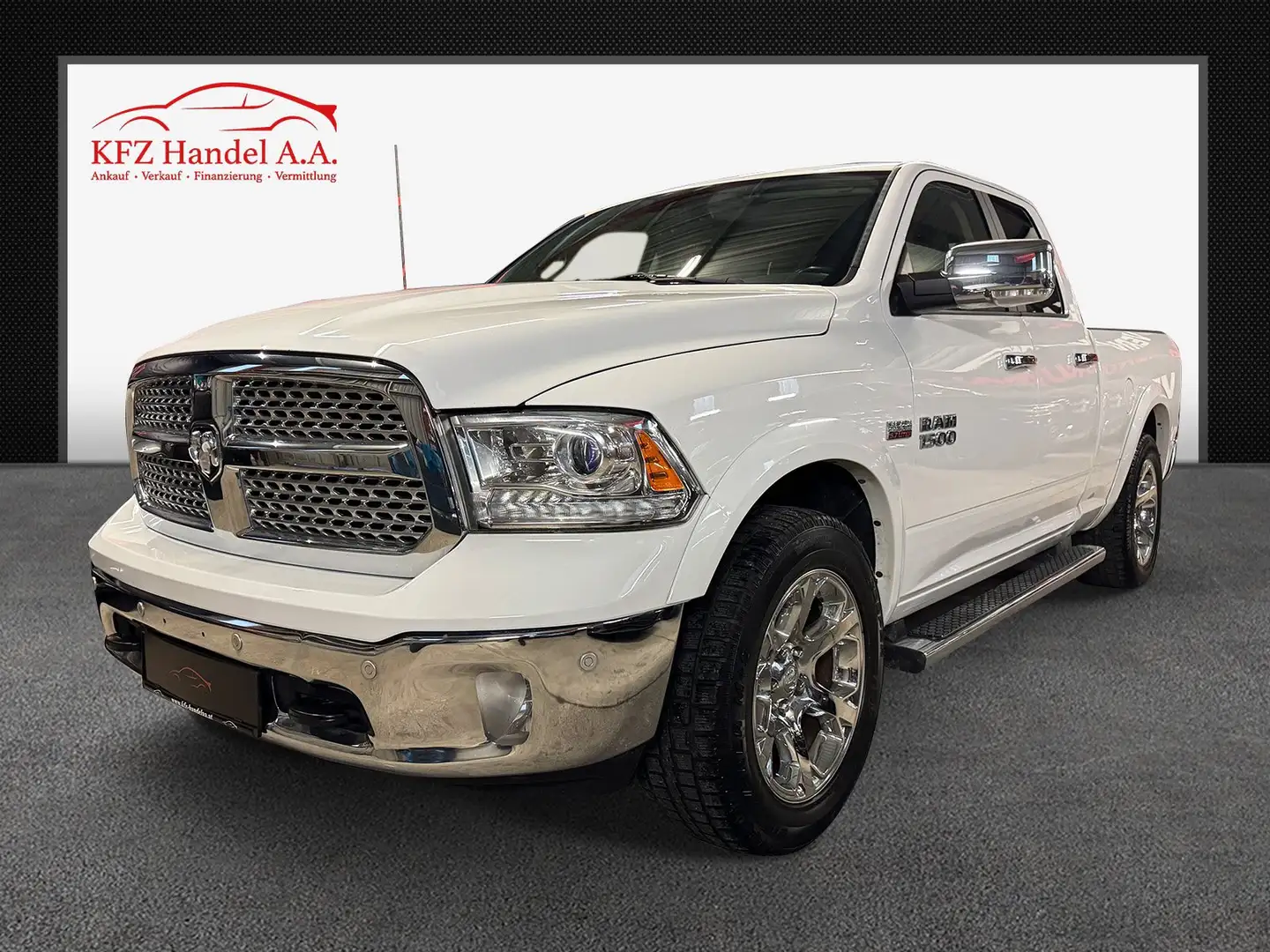 Dodge RAM 1500 LARAMIE QUAD CAB * FINANZIERUNG * EINTAUSCH * Blanc - 1