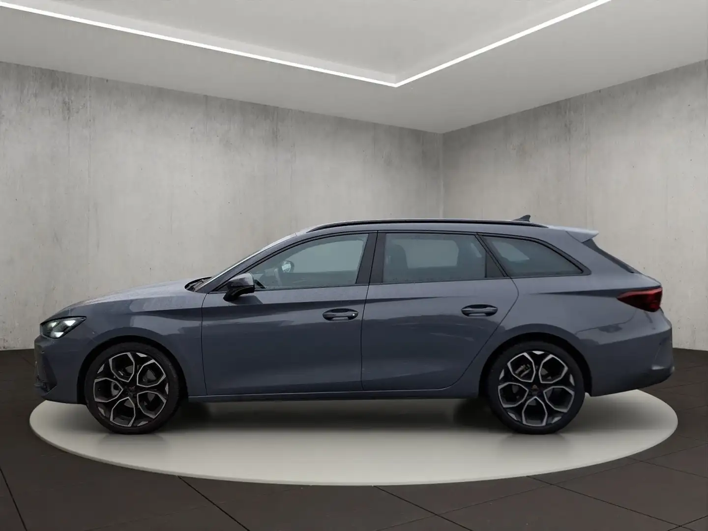 SEAT Leon Sportstourer 1.5 eTSI 110 kW (150 PS) 7-Gan Grau - 2