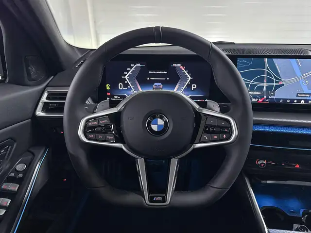BMW 3 Series view 12