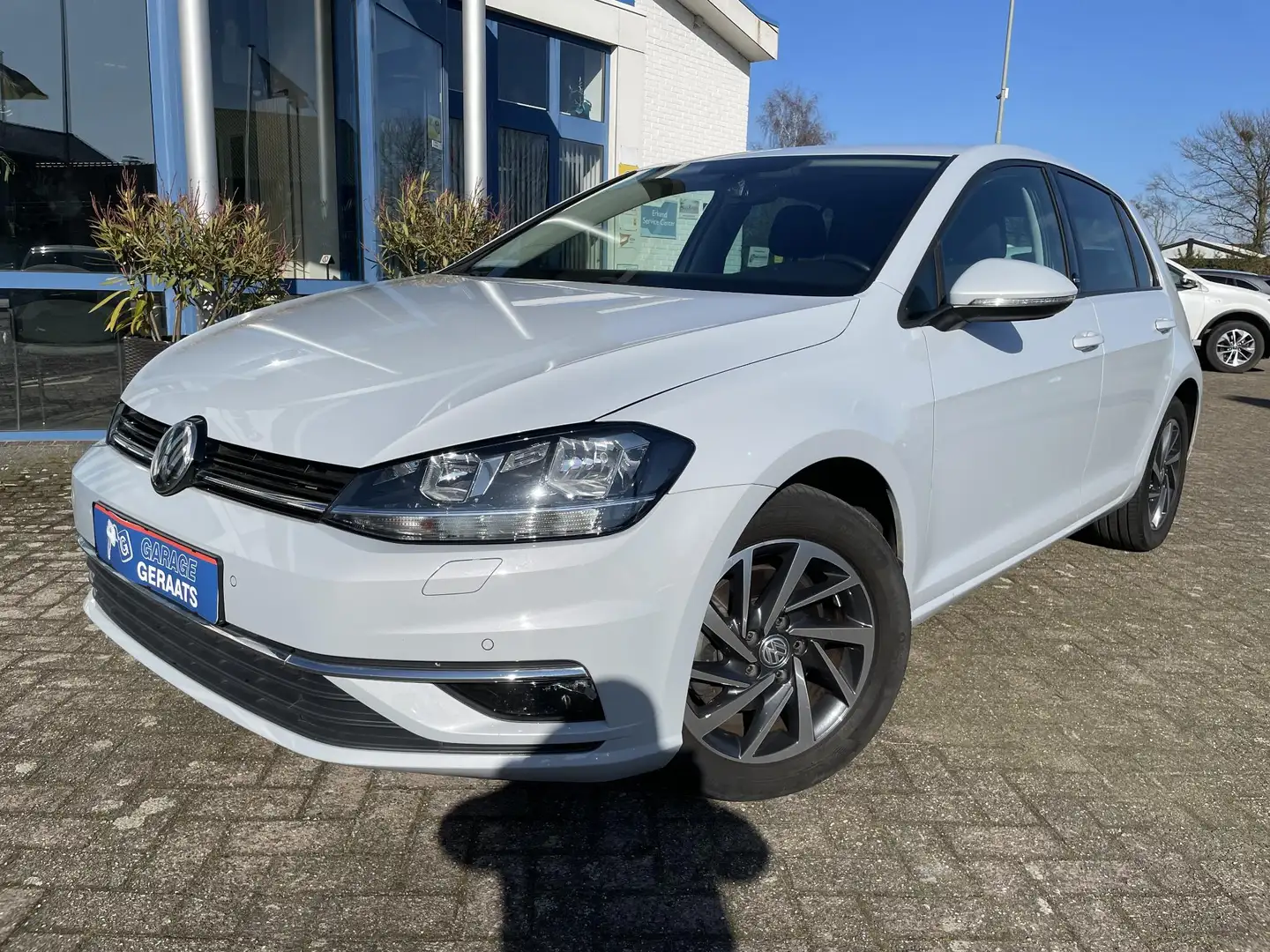 Volkswagen Golf 1.5 TSI Highline 150 PK | Virtual Cockpit, Parkeer Blanc - 1