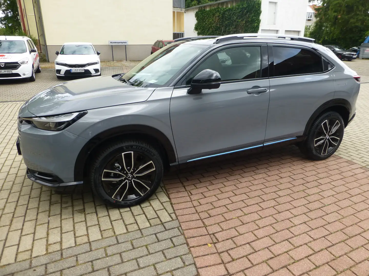 Honda HR-V e:HEV 1,5 i-MMD Hybrid Advance Style Mj.25 Grau - 2