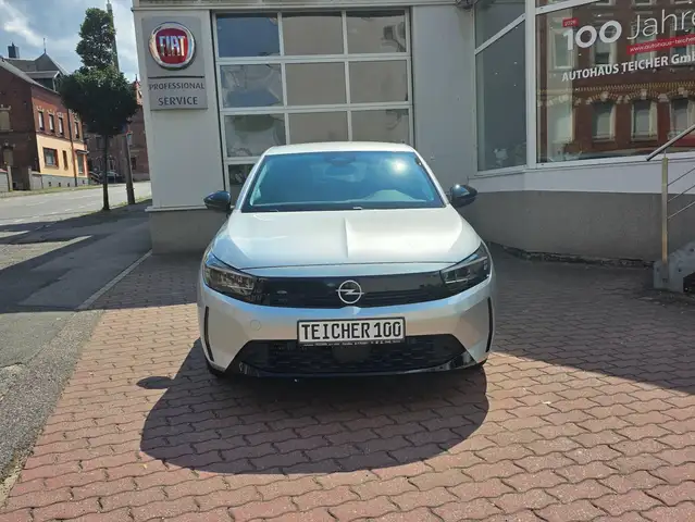 Opel Corsa view 3