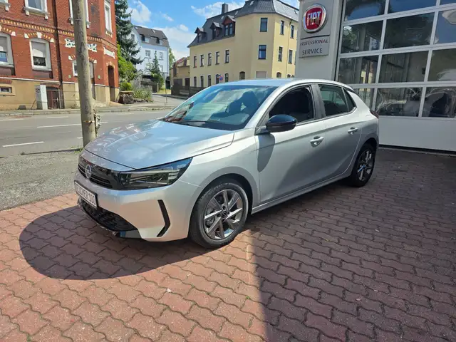Opel Corsa view 4