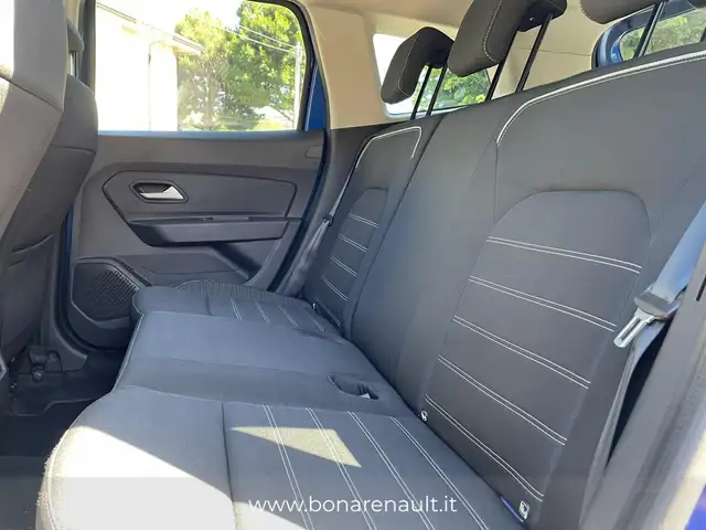 Dacia Duster view 8