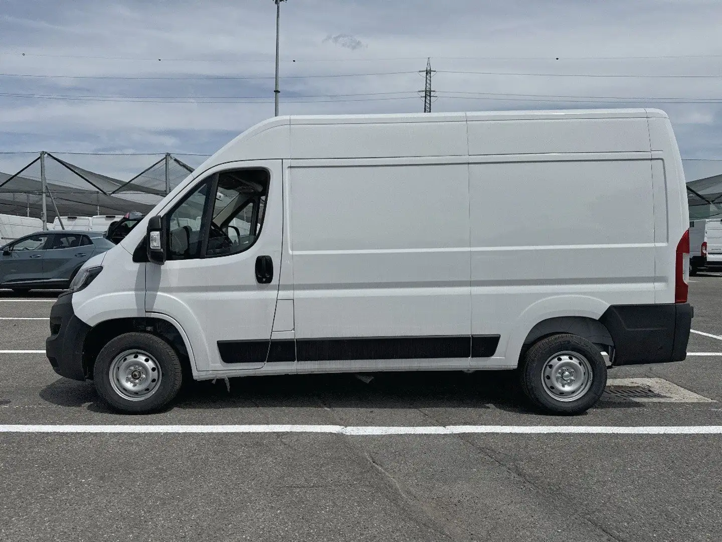 Fiat Ducato 35 MH2 2.2 Mjt3 120CV E6D-fin Bianco - 2