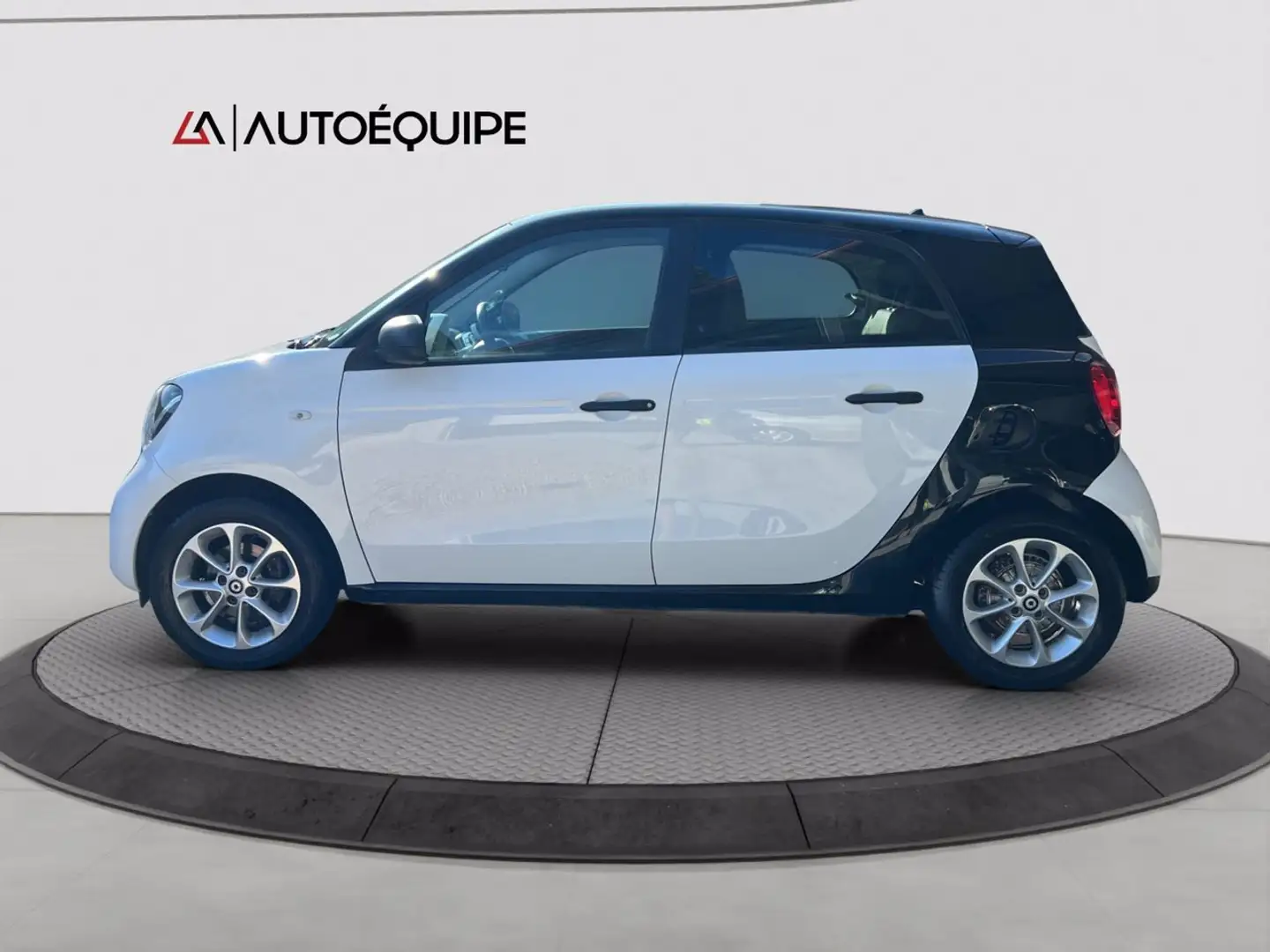 smart forFour II 2015 1.0 Youngster 71cv my18 Bianco - 2