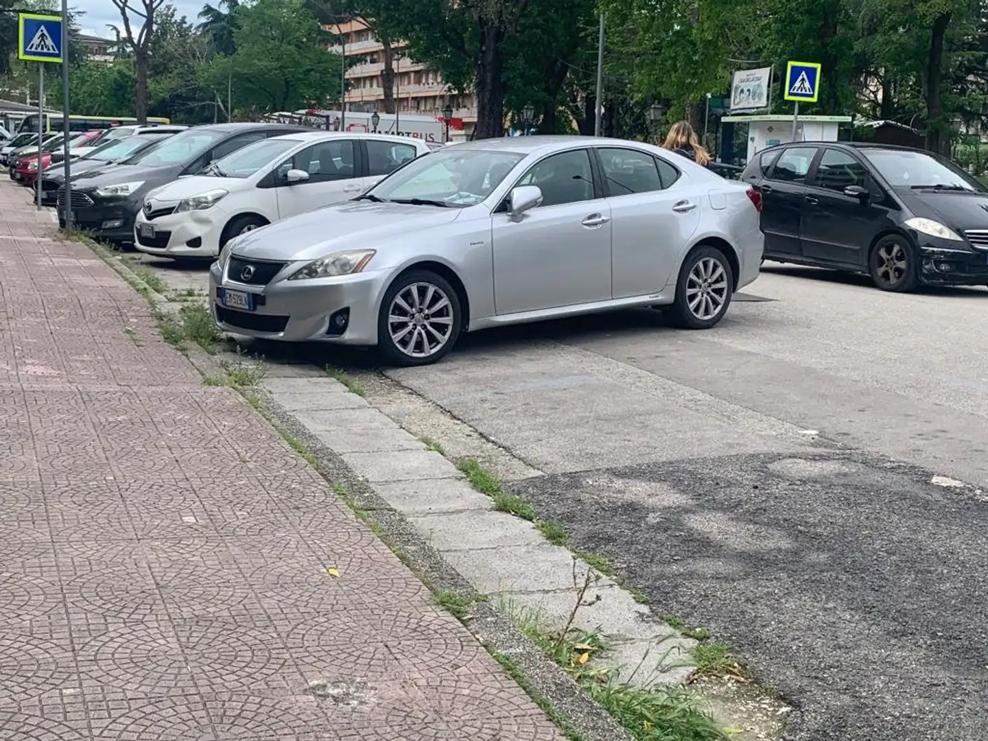 Lexus IS 220d IS II 2005 Berlina 200d 2.2 Executive Argento - 1