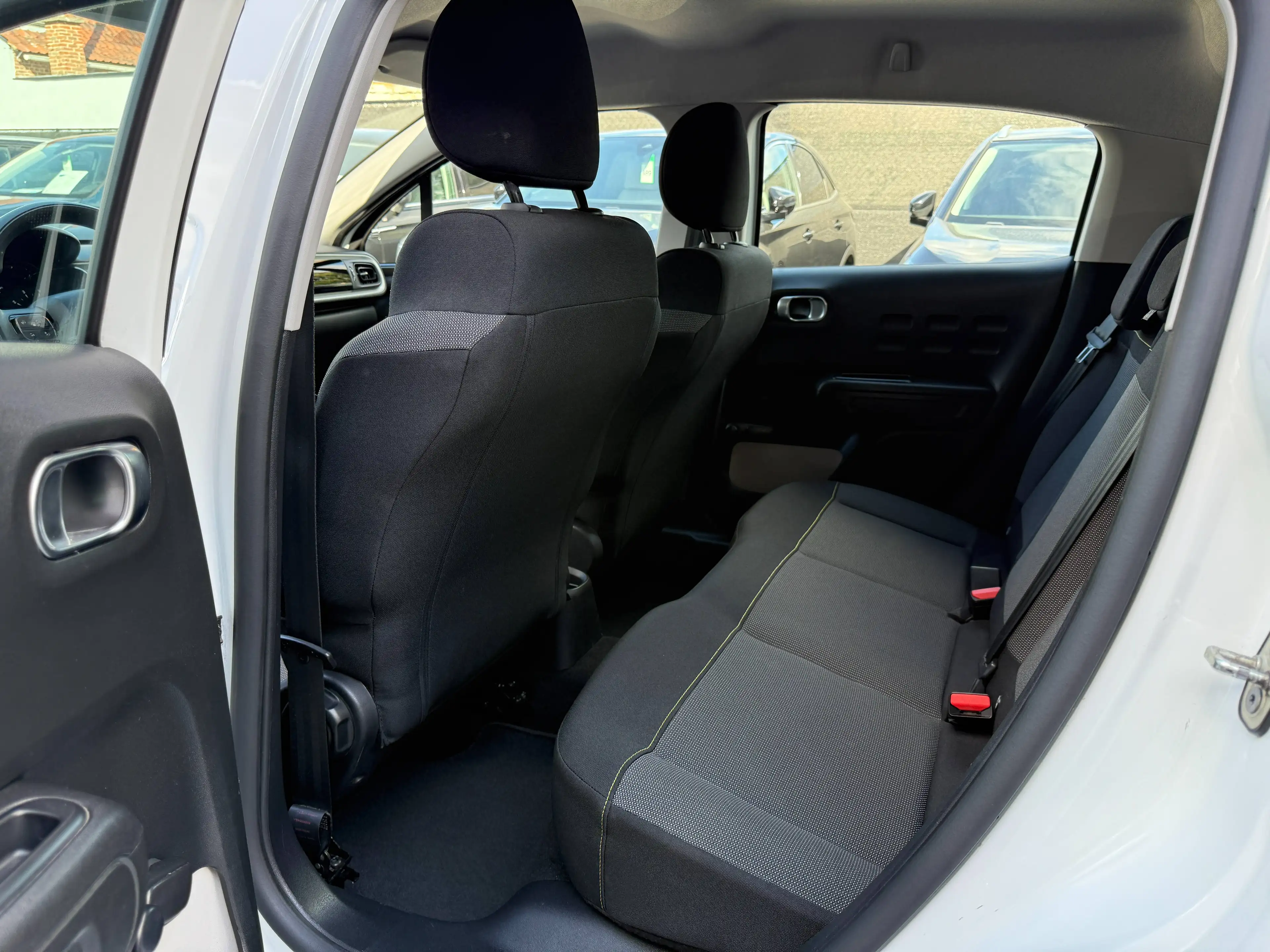 Citroen C3 1.2 i 83PK NAVIGATIE BLUETOOTH CARPLAY PARKEERSENSOREN AIRCO CARPASS — photo 14