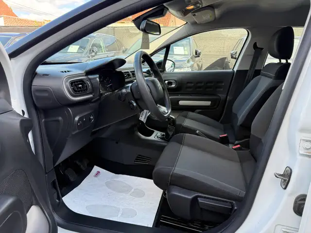 Citroen C3 view 12