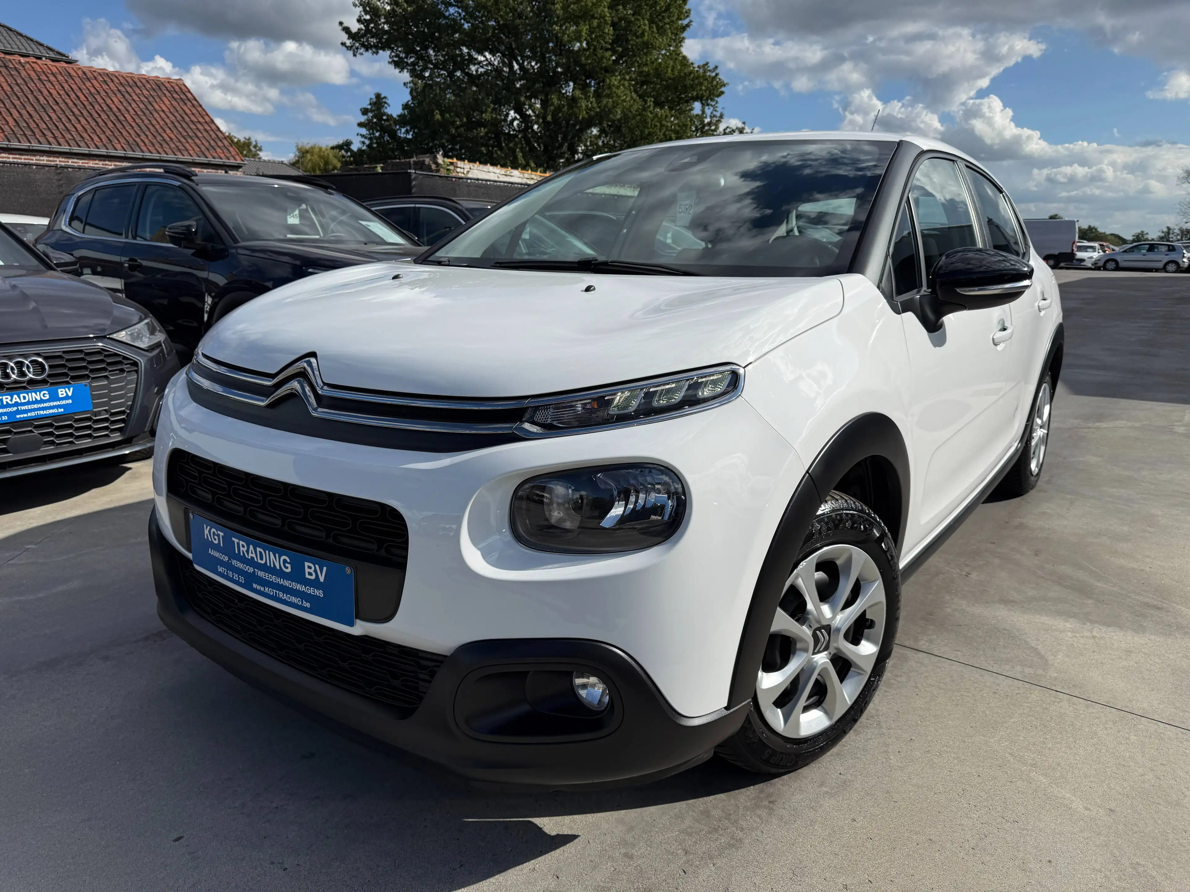 Citroen C3 1.2 i 83PK NAVIGATIE BLUETOOTH CARPLAY PARKEERSENSOREN AIRCO CARPASS