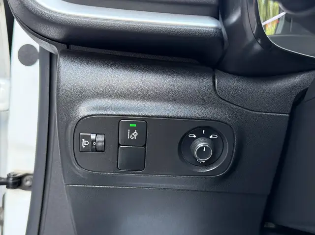 Citroen C3 view 16