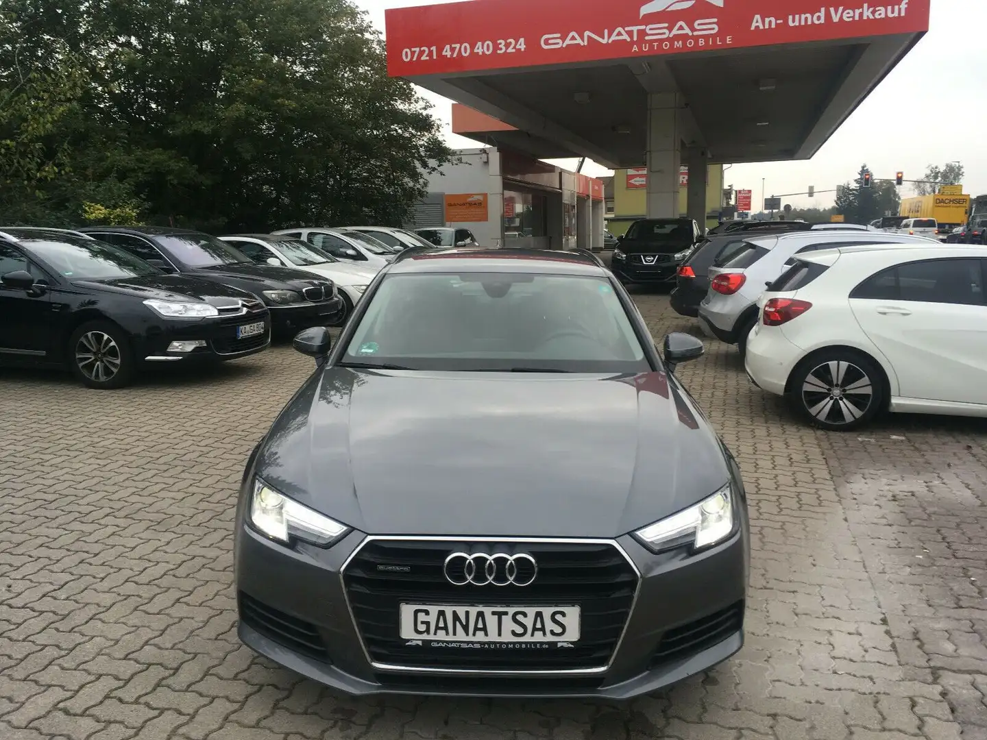 Audi A4 Avant 3.0 TDI quattro - 1 Hand-Xenon-B&O-Navi Gris - 2