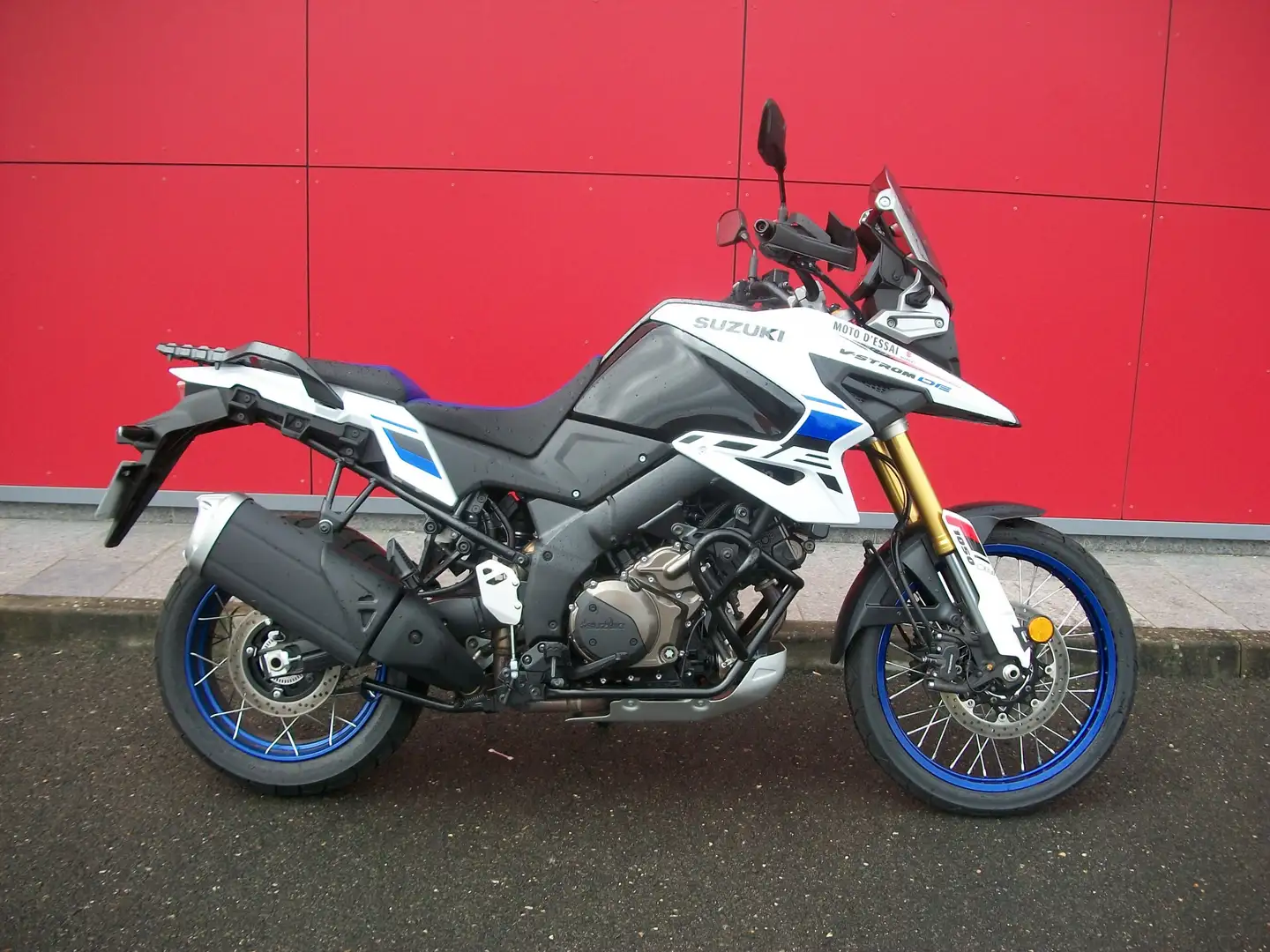 Suzuki V-Strom 1050DE Weiß - 1