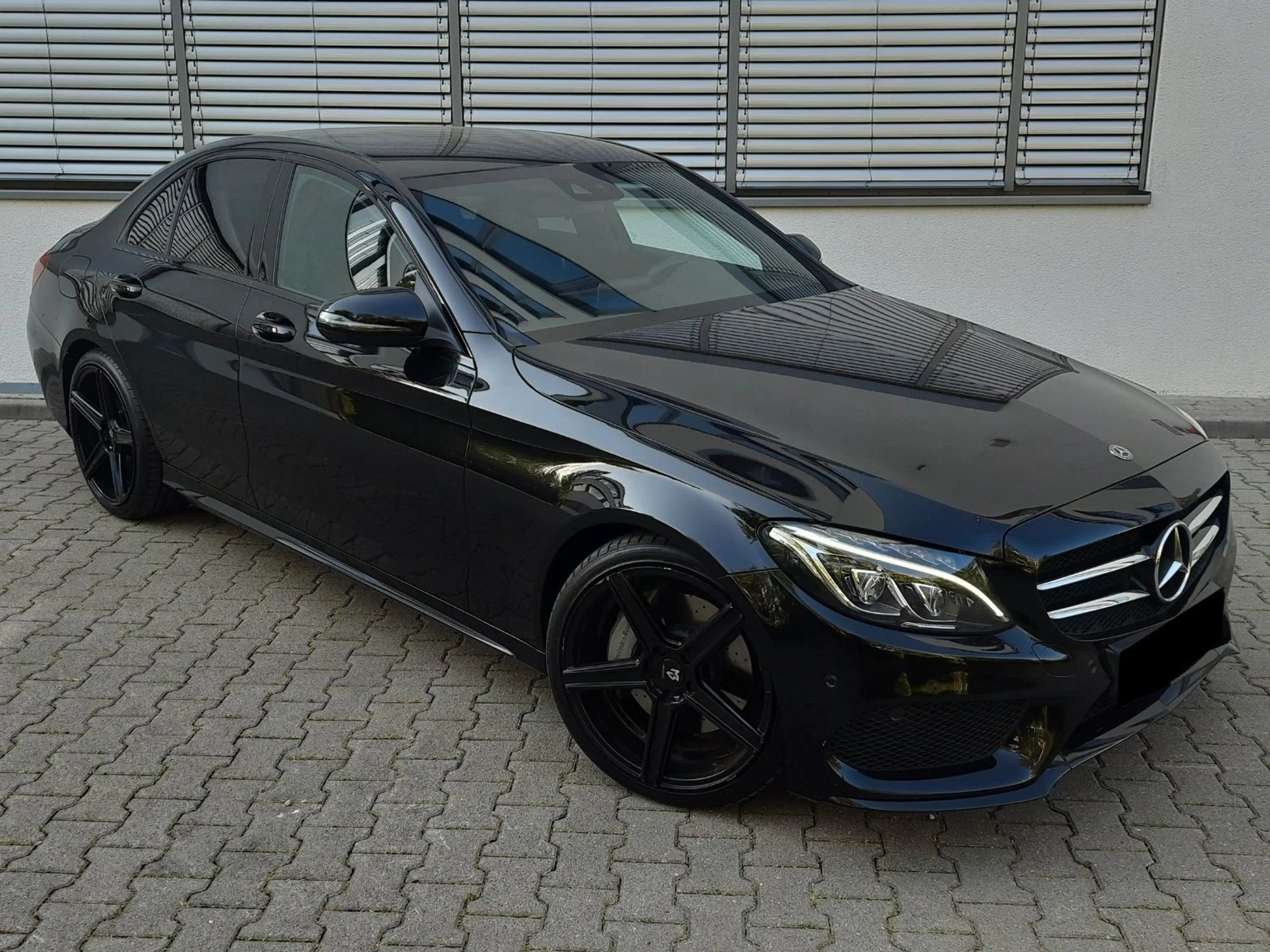Mercedes-Benz C 250 Limo/3xAMG-Line/LED/Kam/Burm/19" — photo 4