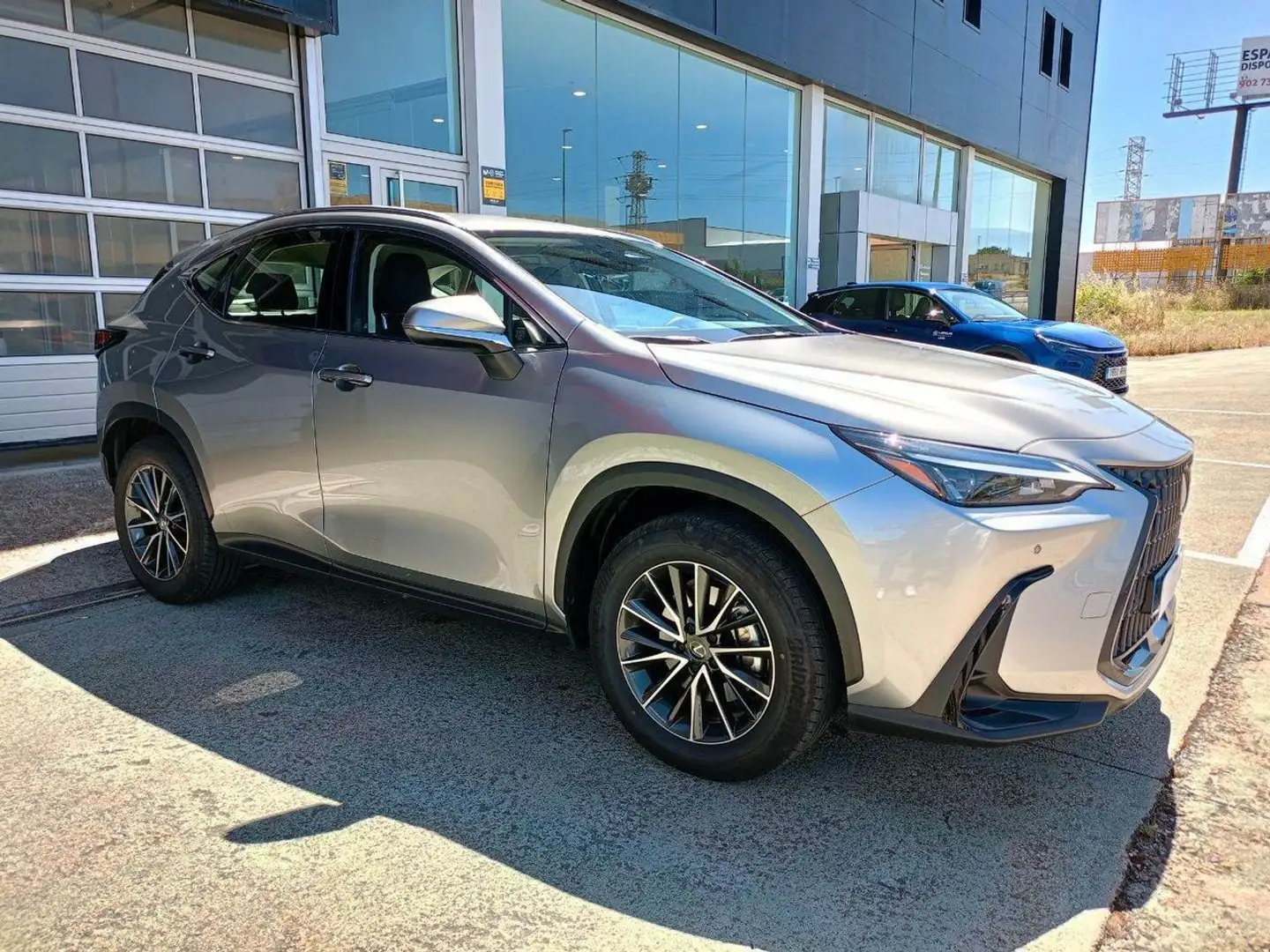Lexus NX 350h Premium 2WD Gris - 2