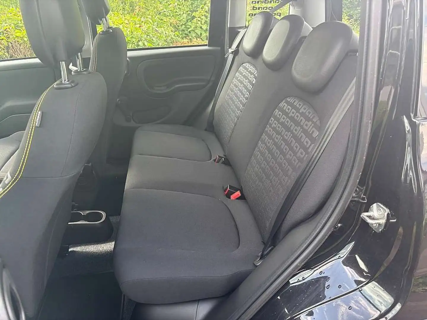 Fiat Panda 1.0 FireFly S&S Hybrid Schwarz - 2