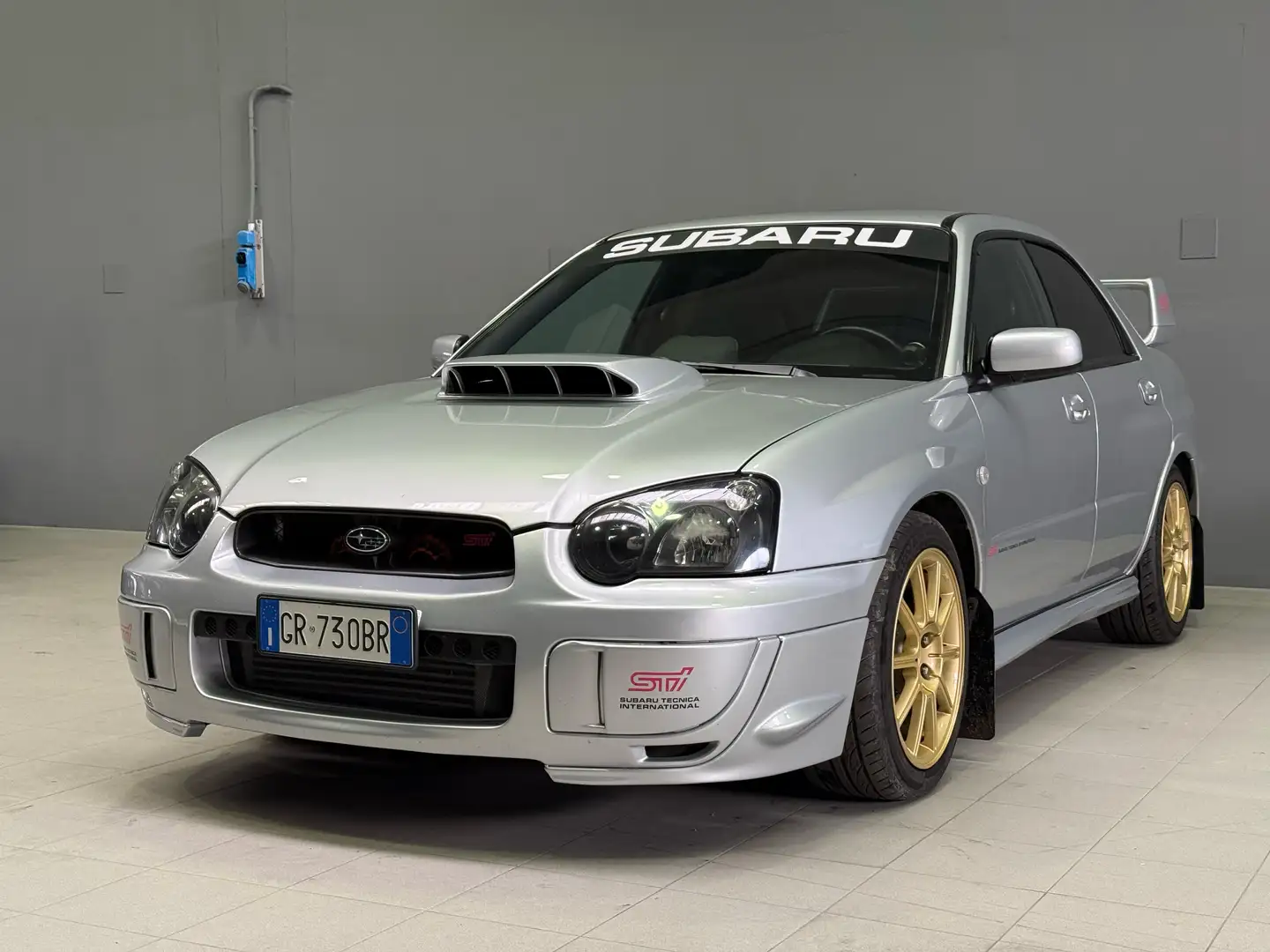 Subaru Impreza STI DCCD Argent - 1