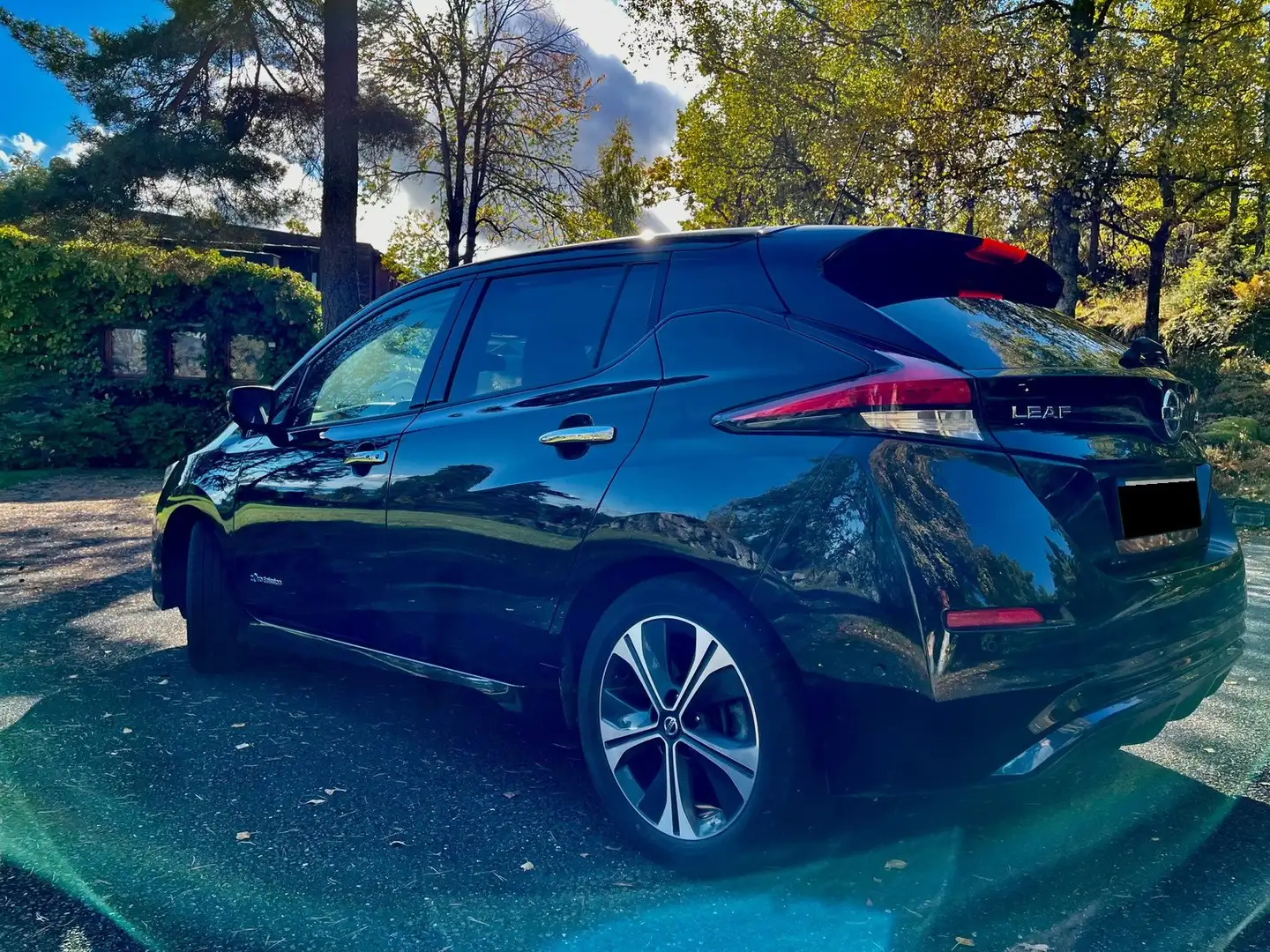 Nissan Leaf Leaf 40 kWh TEKNA Bose Schwarz - 2