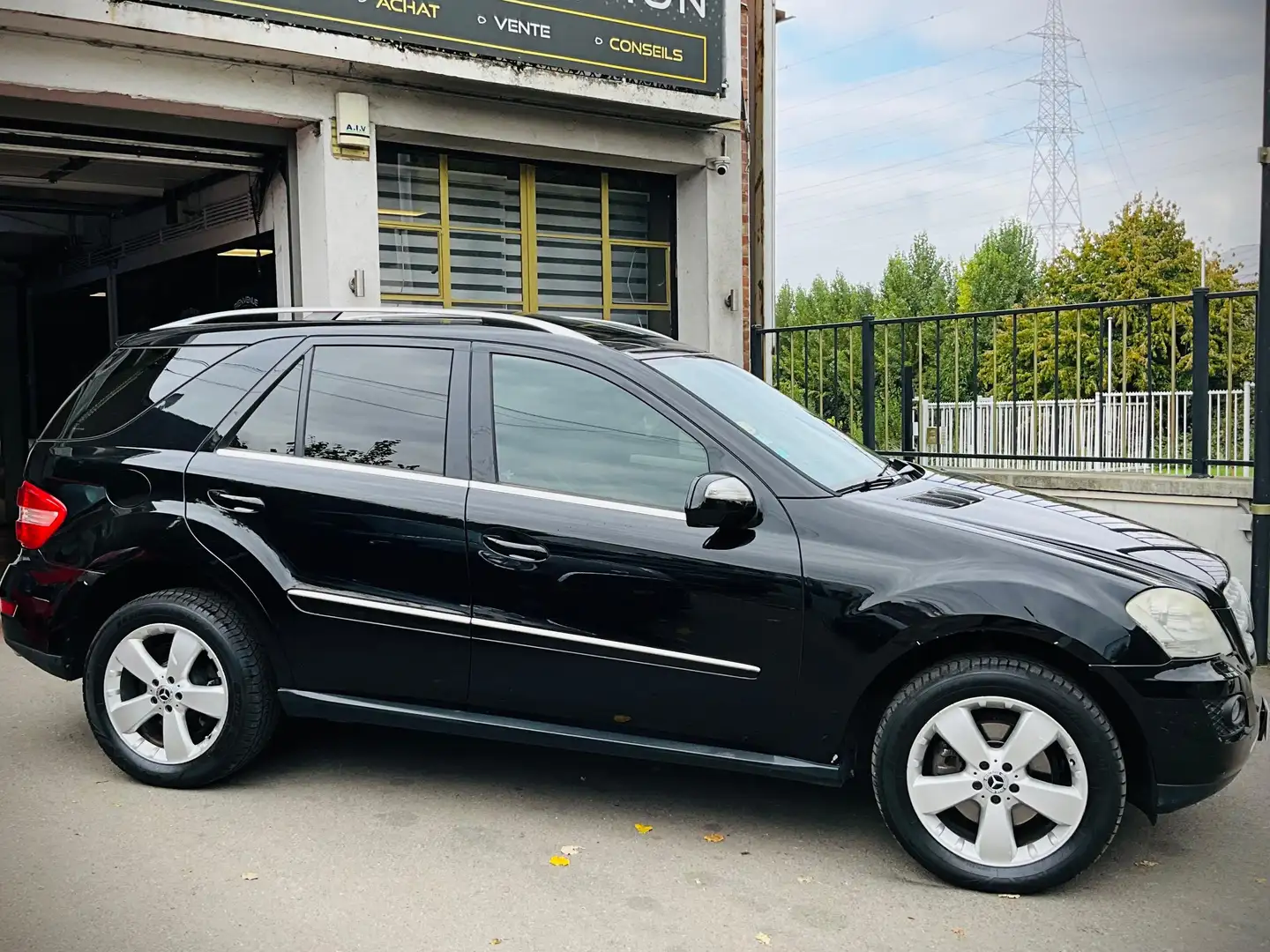 Mercedes-Benz ML 320 CDI !!! OFFRE DU MOMENT !!! Noir - 2