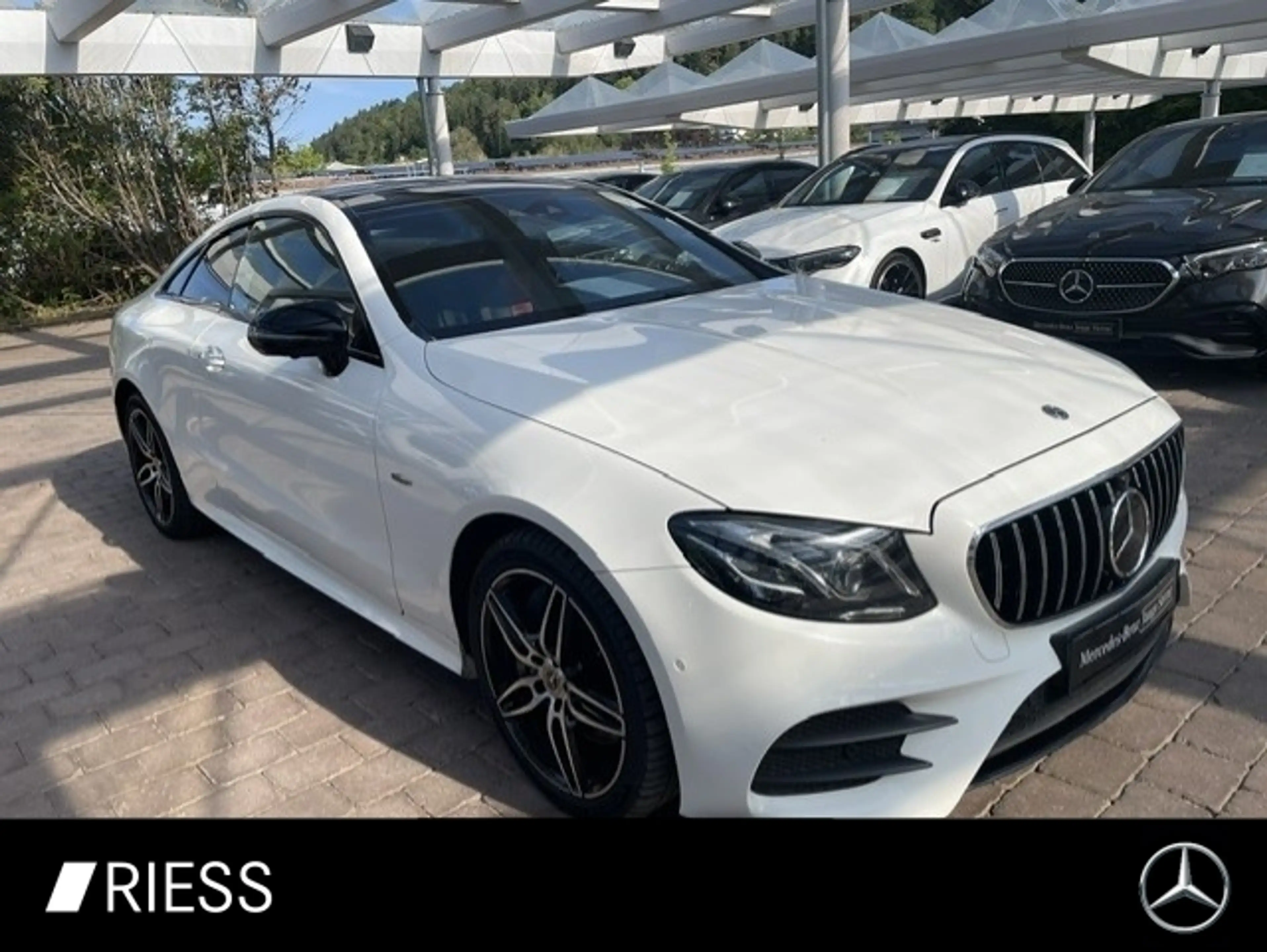 Mercedes-Benz E 450 4M Cp AMG Sport Night Dist Pano Sitzkl 20"