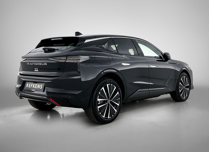 DS Automobiles DS 4 No E-Tense Etoile Absolute Comfort Tech Pack 58.3 — photo 5