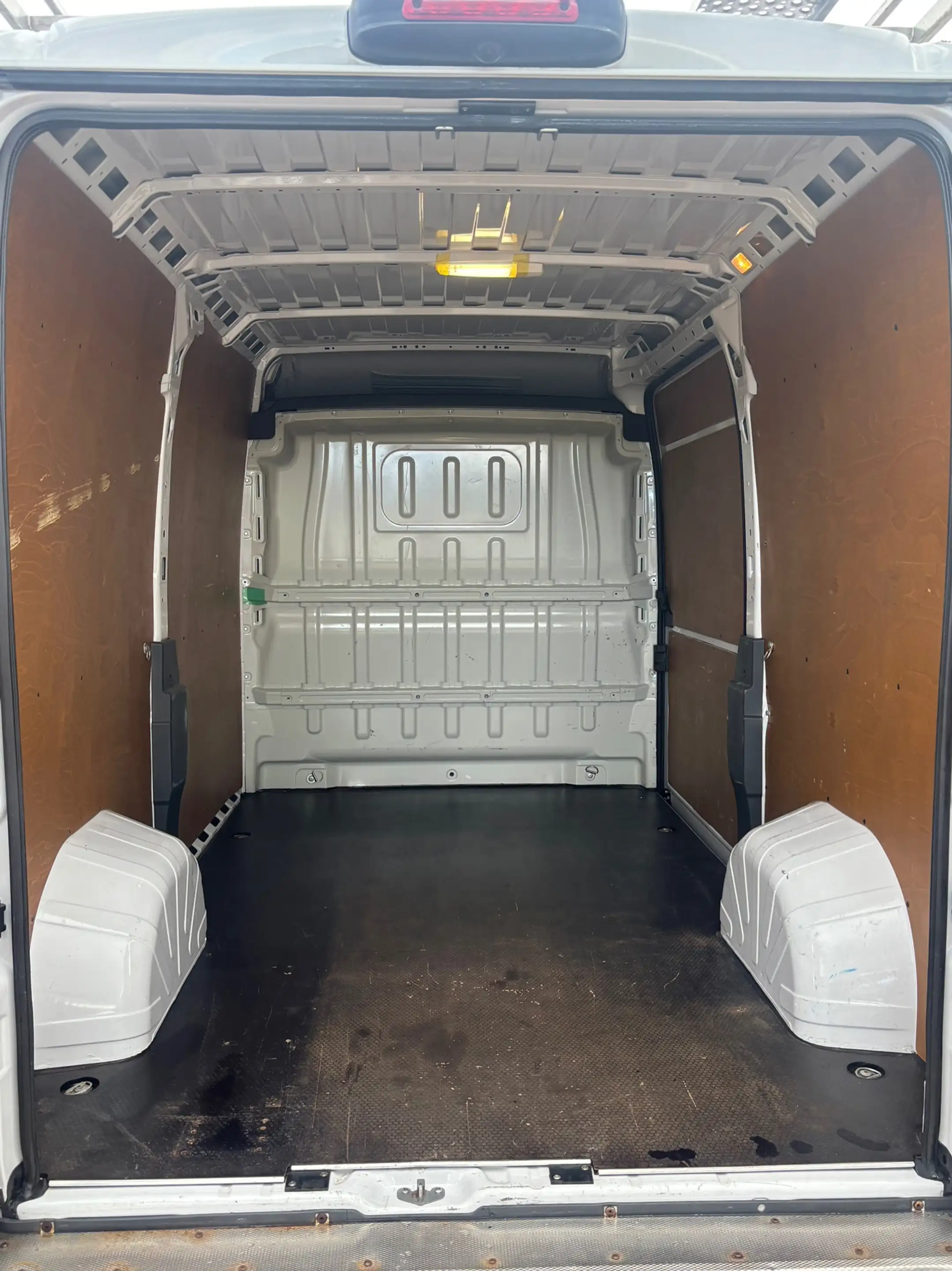 Fiat Ducato 35H 3.0 Natural Power L2H2 Navi | Clima | Cruise | — photo 9