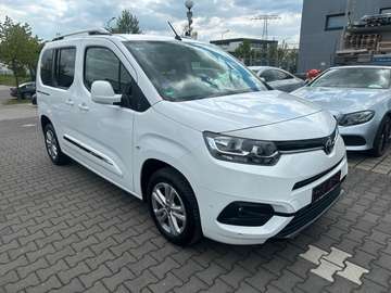 City Verso L1 Team Deutschland 7-Sitzer