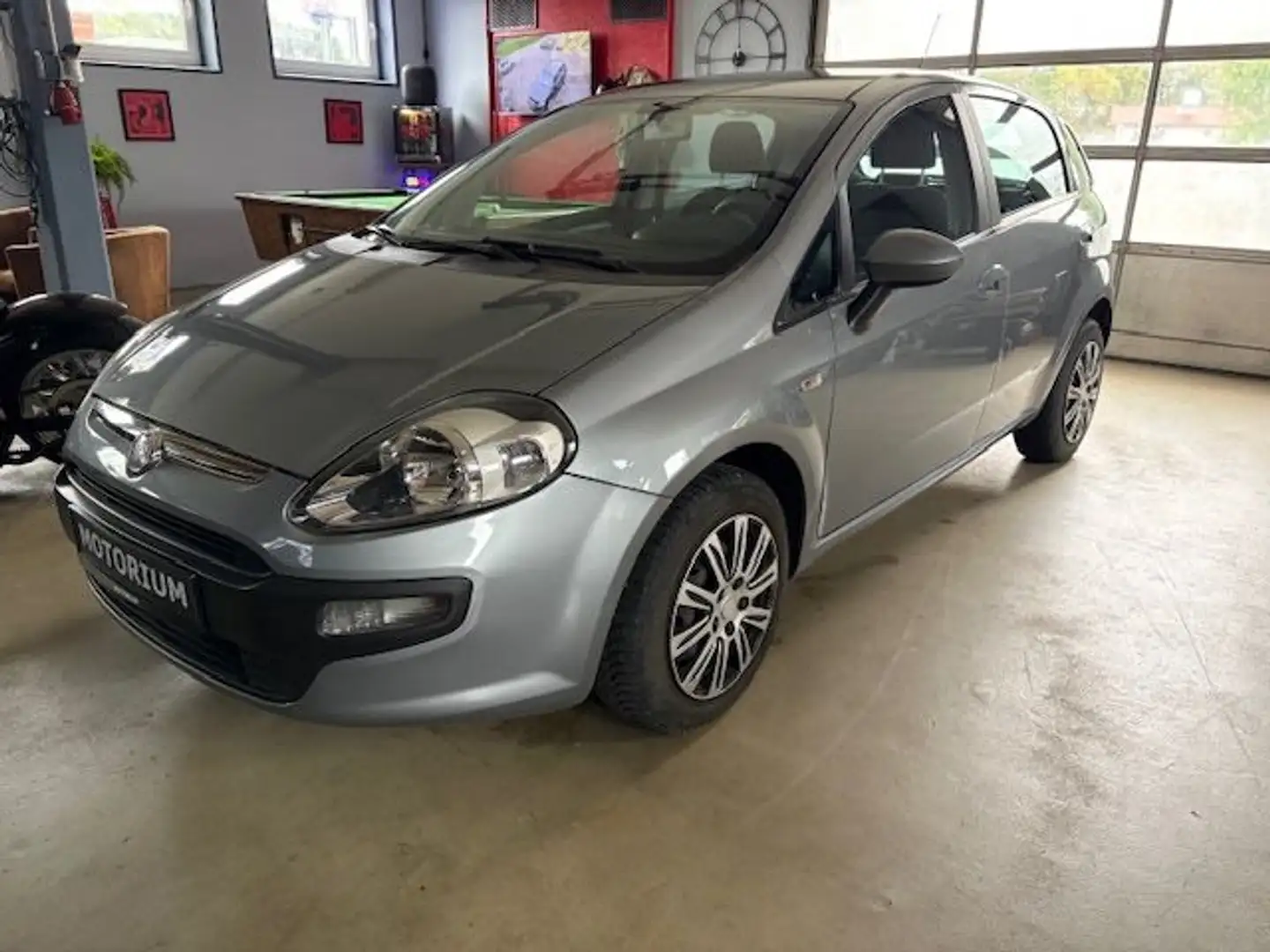 Fiat Punto Evo Dynamic~Klima~TÜV neu Grau - 1