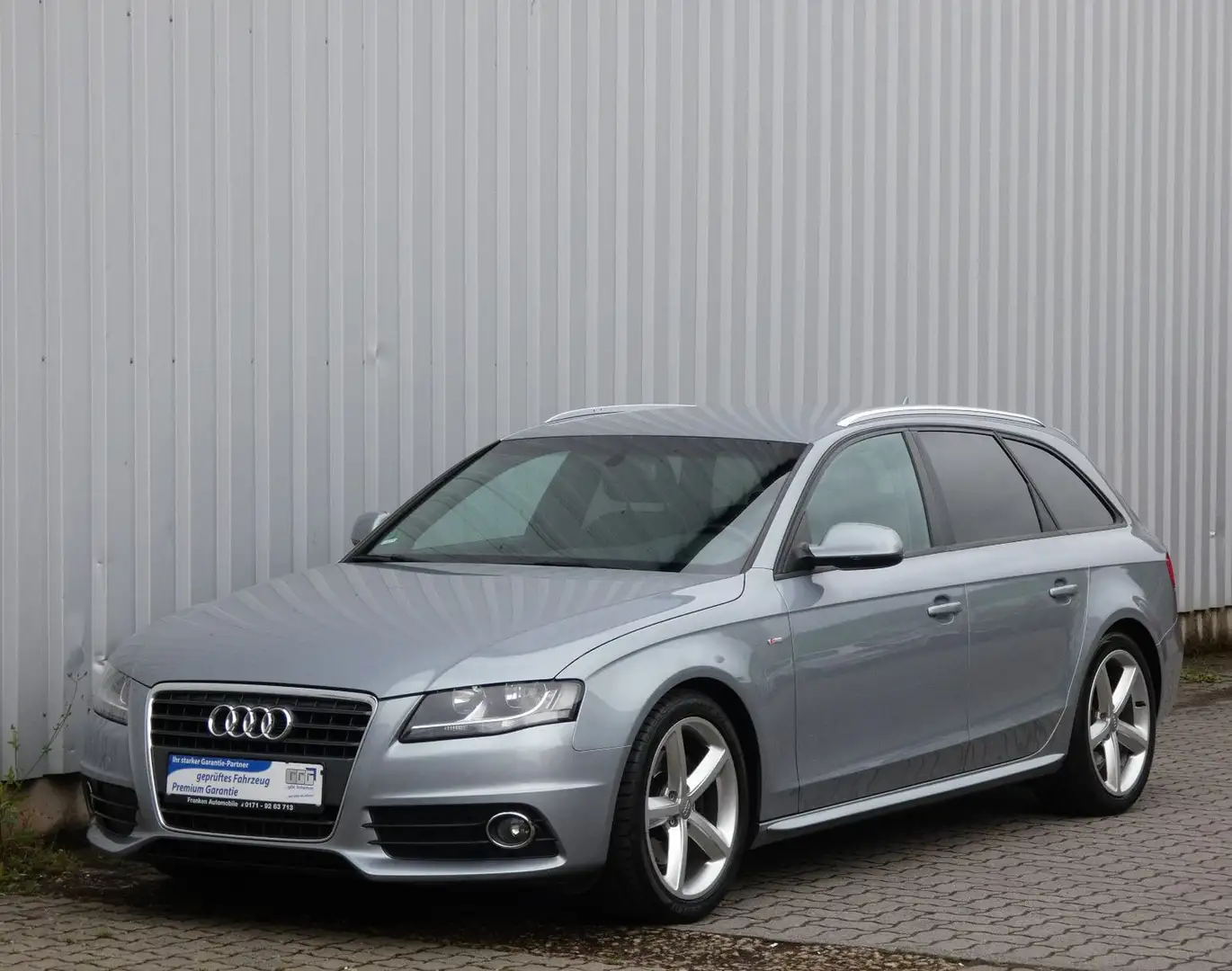 Audi A4 Avant S line Sportpaket / plus-Navi-PDC-Alu Silber - 1