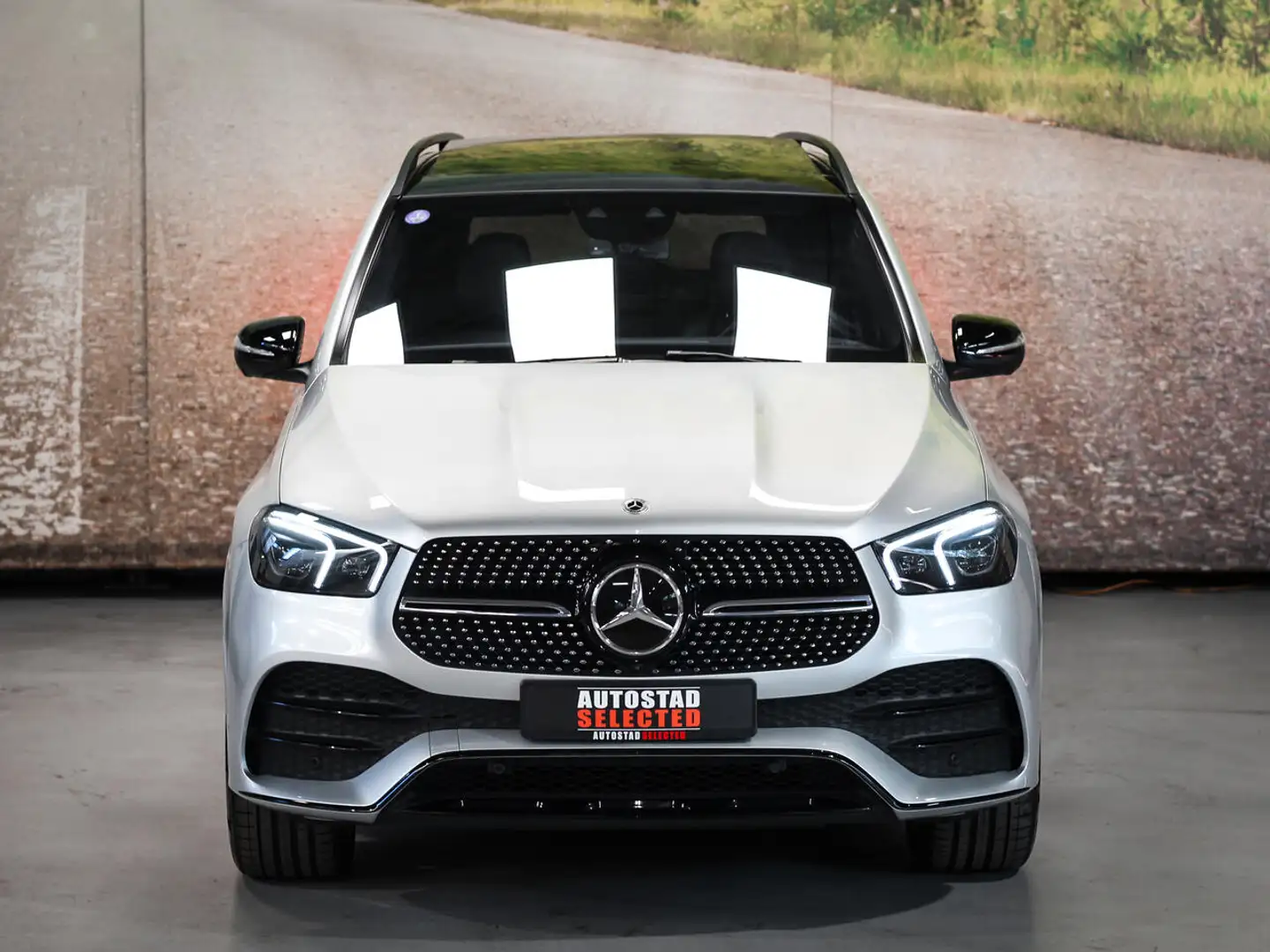Mercedes-Benz GLE 350 de AMG-Line Night Zilver - 2