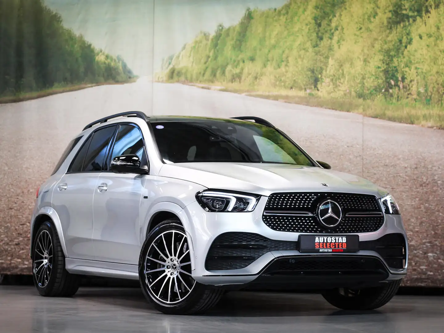 Mercedes-Benz GLE 350 de AMG-Line Night Zilver - 1