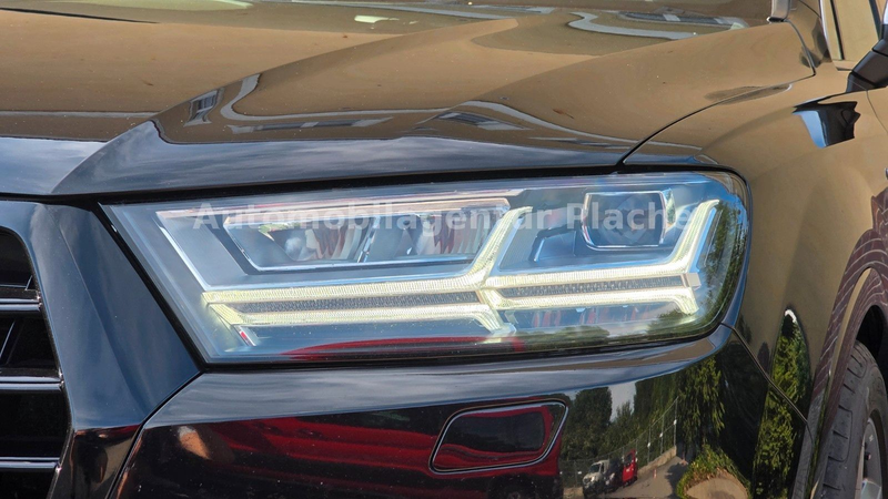 Audi Q7 3.0 quattro *S-Line Plus/Allradlekung/Memory* — photo 8