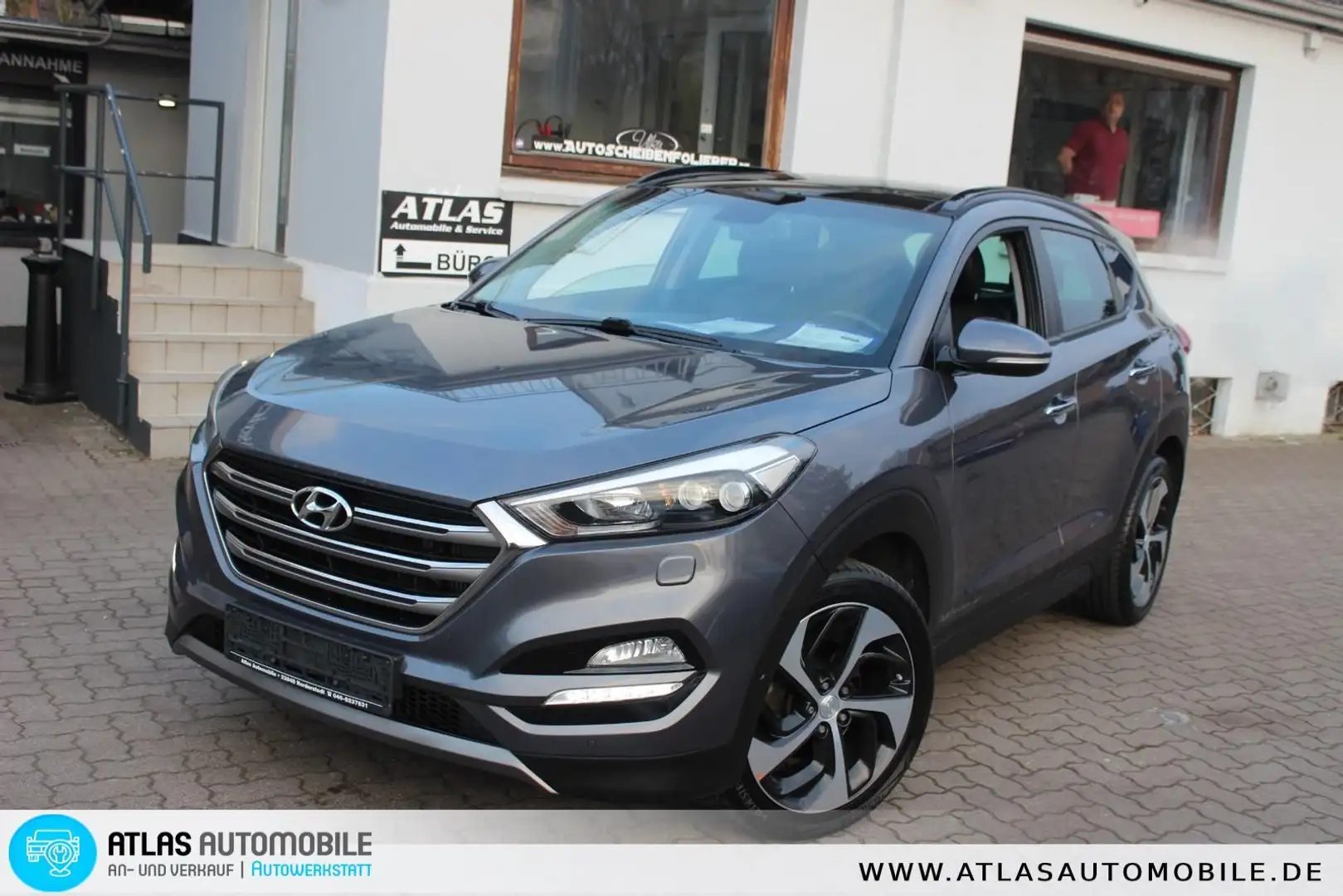 Hyundai TUCSON 2.0 CRDi Style 4WD AUT PANO=LEDER=NAVI=LE Gris - 1