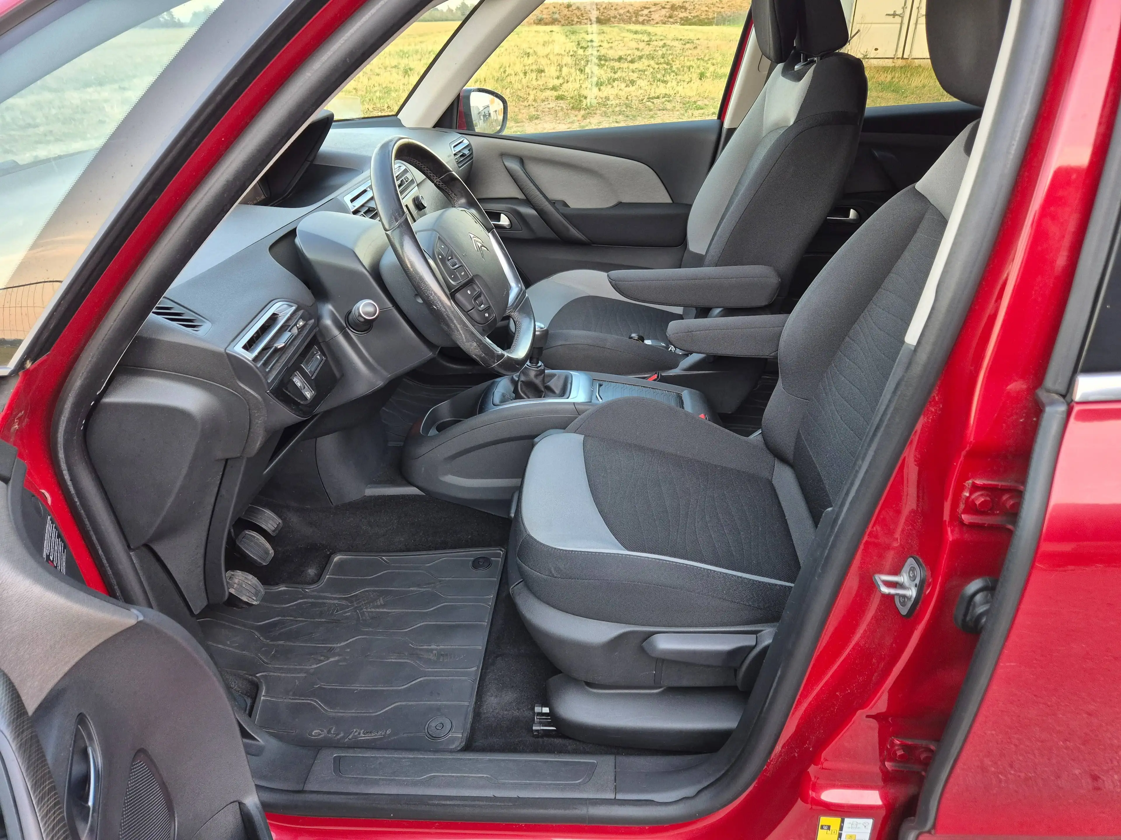 Citroen C4 Picasso Selection — photo 8