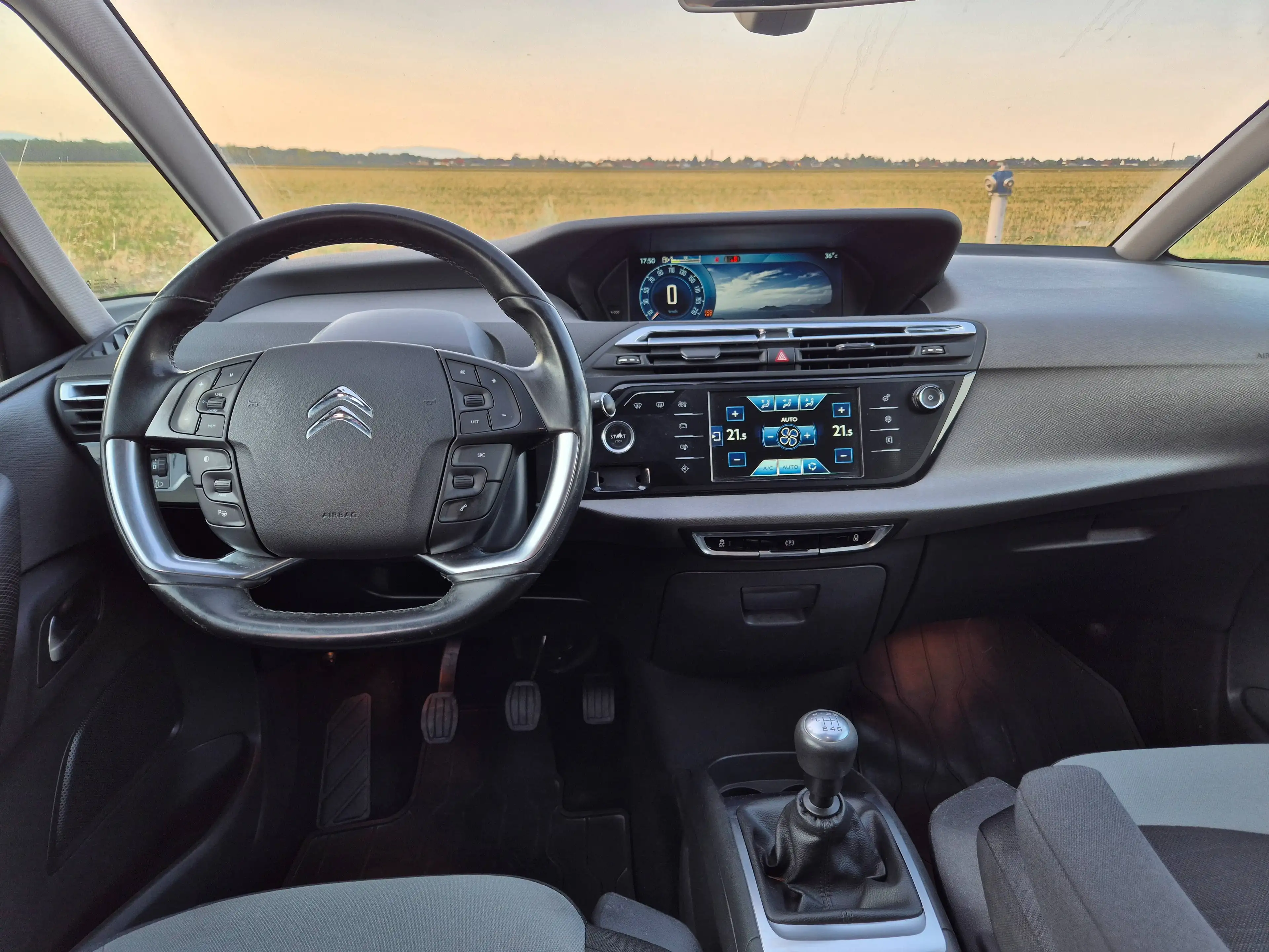 Citroen C4 Picasso Selection — photo 11