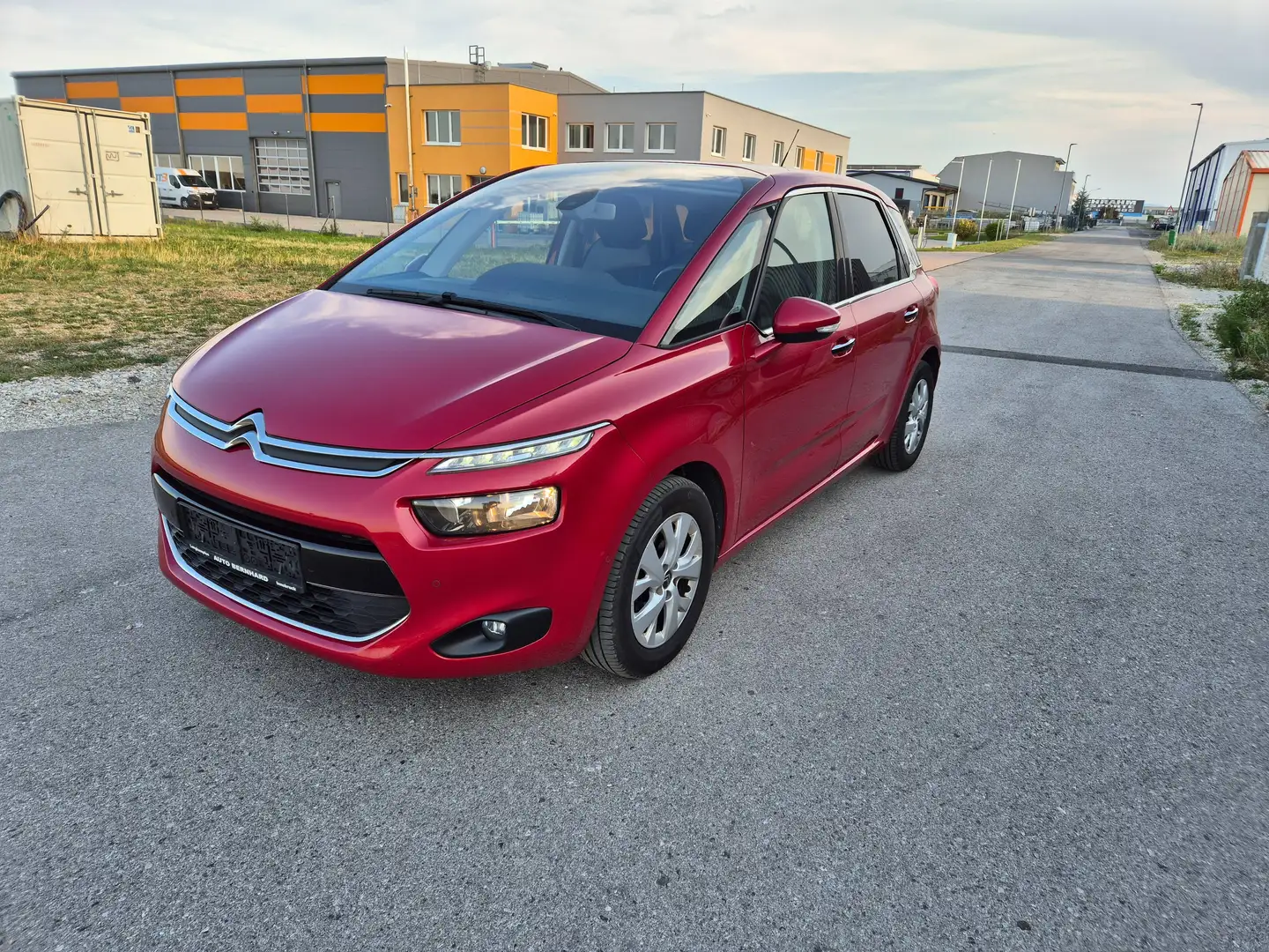 Citroen C4 Picasso Selection Rot - 2