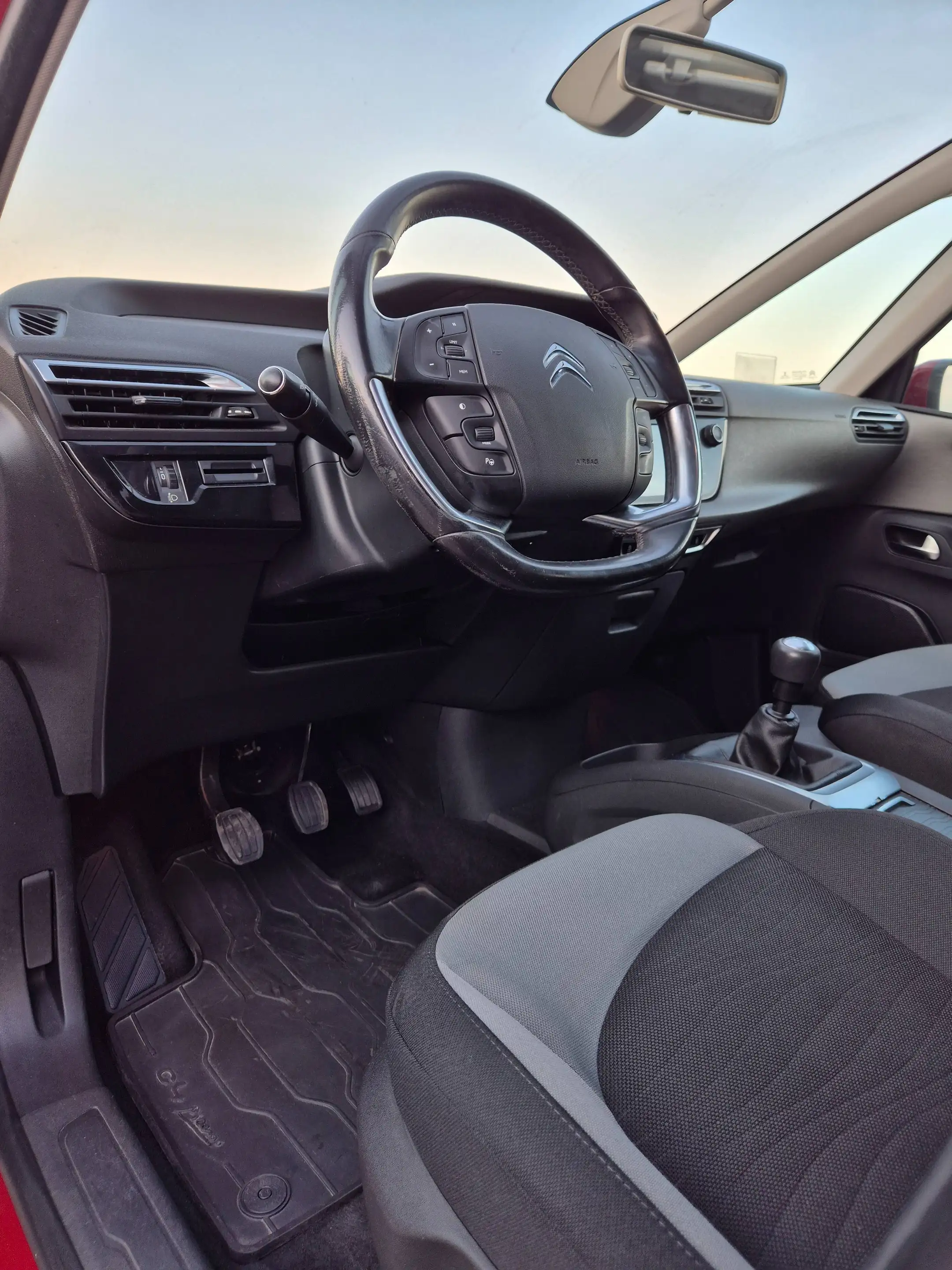 Citroen C4 Picasso Selection — photo 9