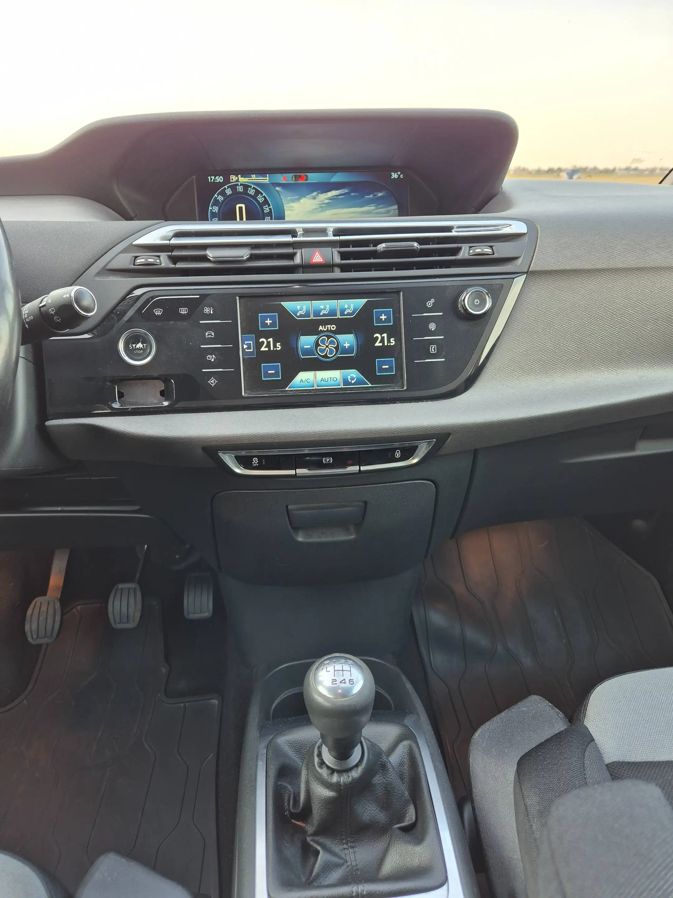 Citroen C4 Picasso Selection — photo 12