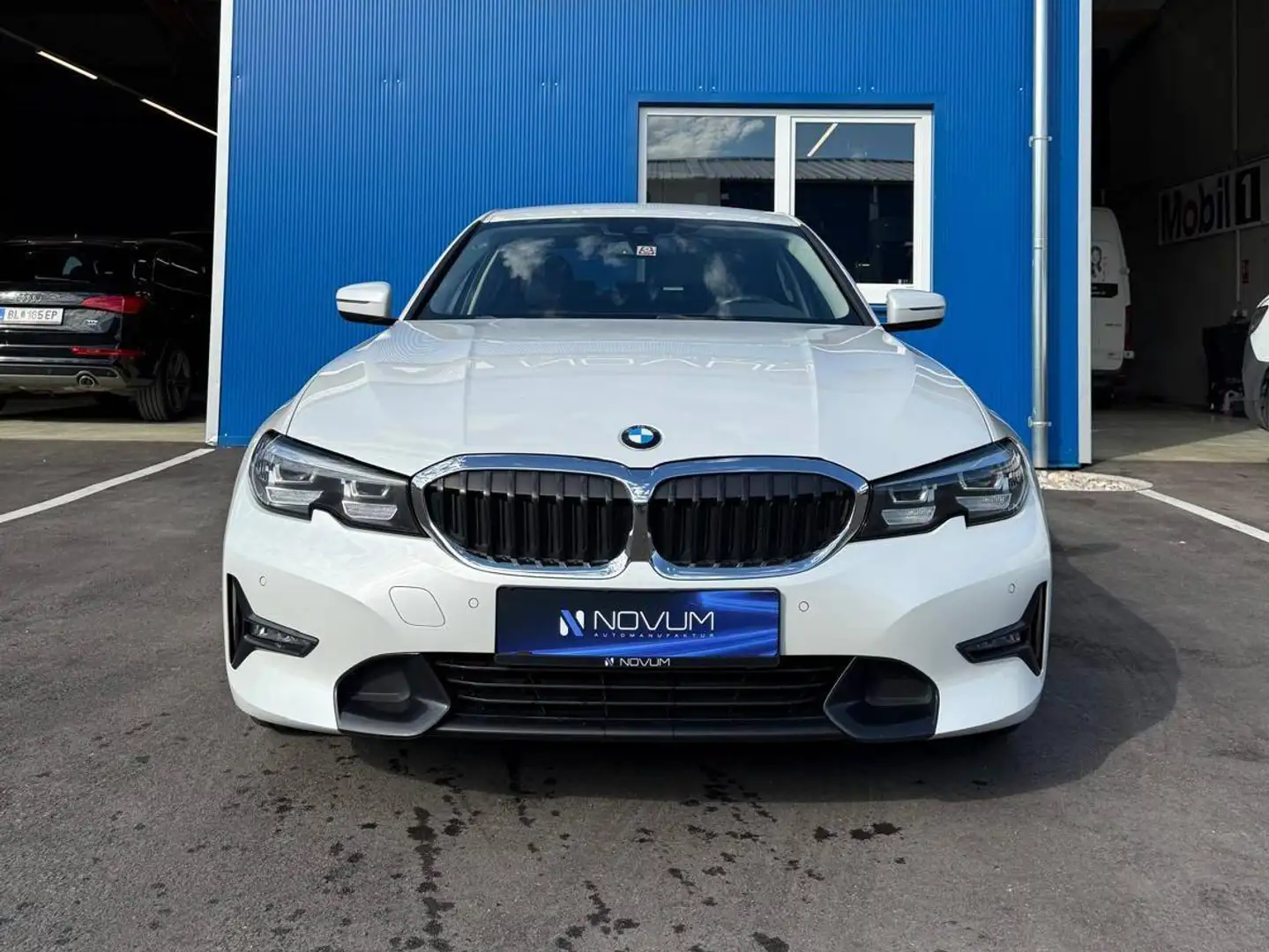BMW 320 320 d xDrive Sport Line Weiß - 1