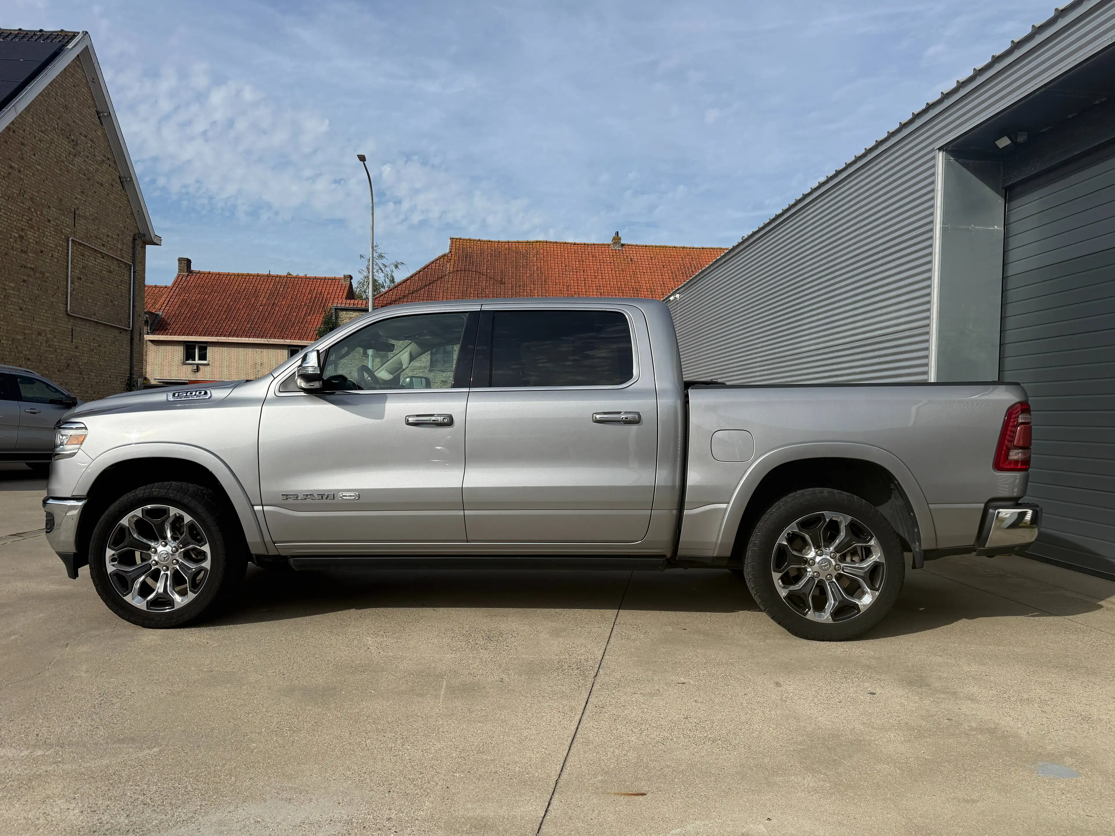 Dodge RAM LIMITED / LONGHORN / V8 5.7 / PANO / LUCHTVERING / LPG / BTW — photo 5