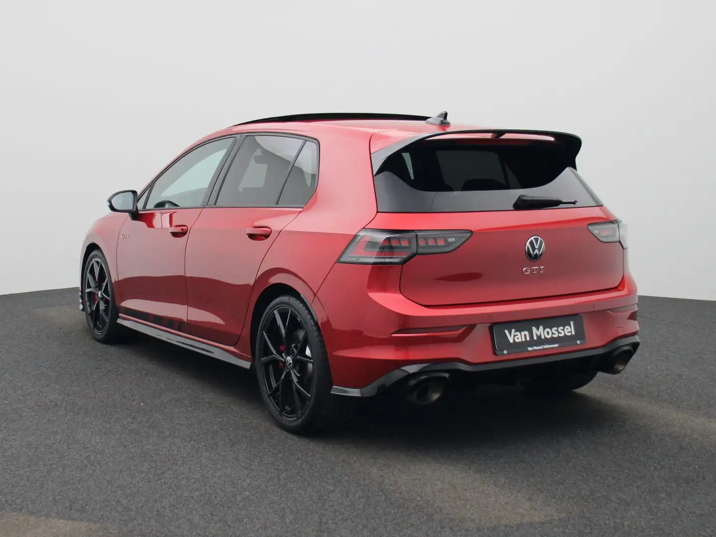 Volkswagen Golf GTI 2.0 TSI Clubsport 301pk | Panoramadak | Head-Up di Rood - 2