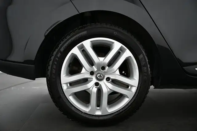 Renault Clio view 15