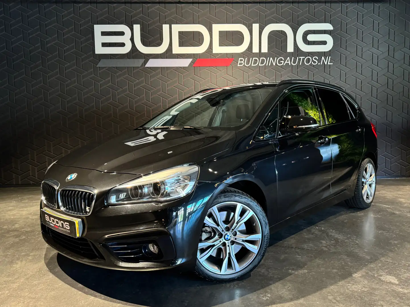 BMW 225 2-serie Active Tourer 225i High Exe | Trekhaak | D Negro - 1