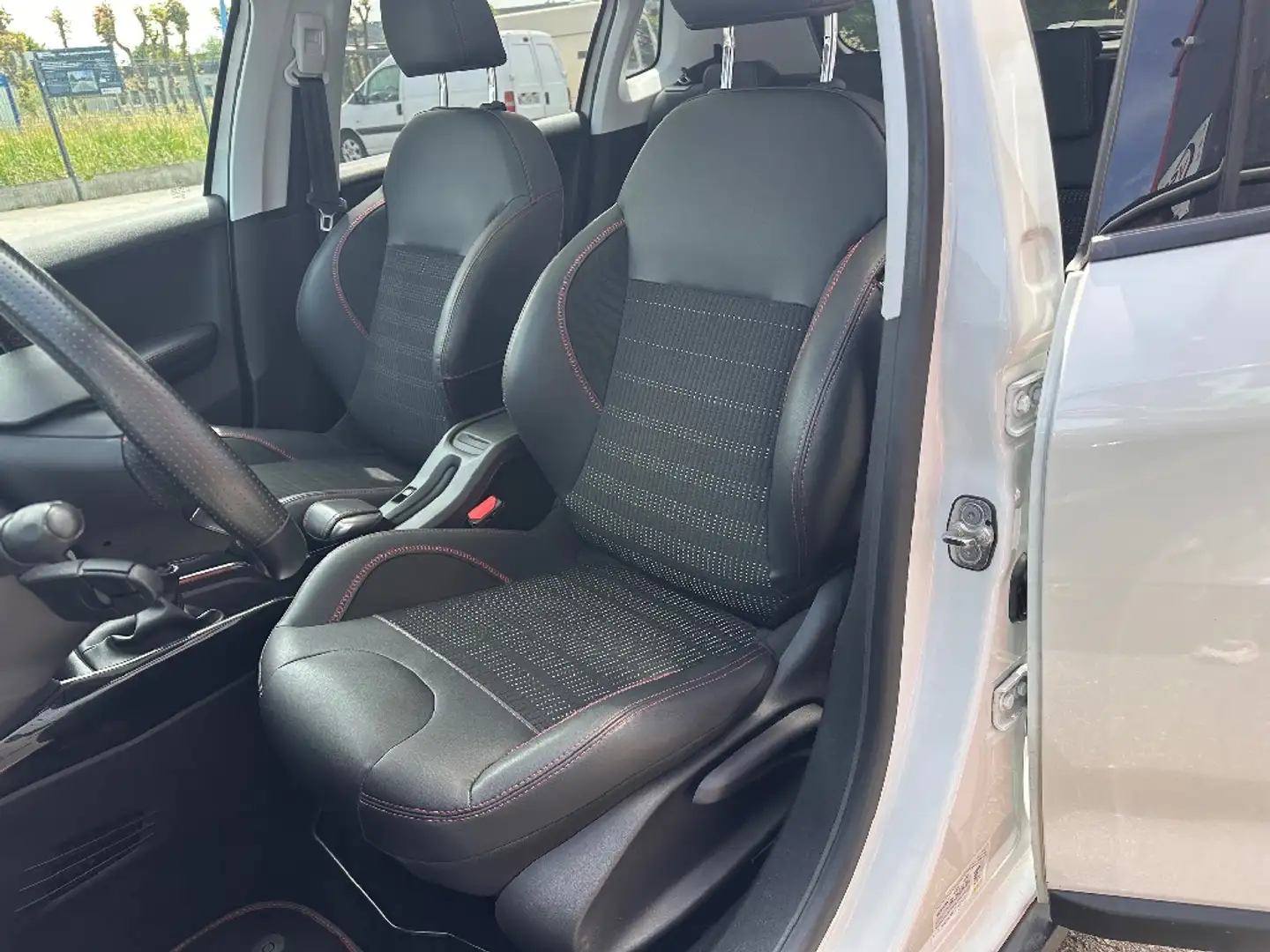 Peugeot 2008 1.6 BlueHDi 120ch Setamp;S BVM6 GT Line - 2