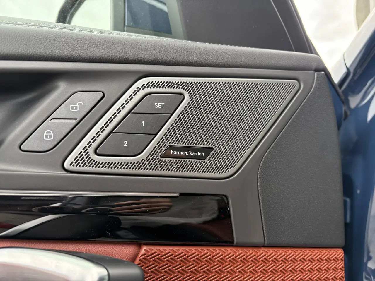 BMW X1 снимка BMW X1