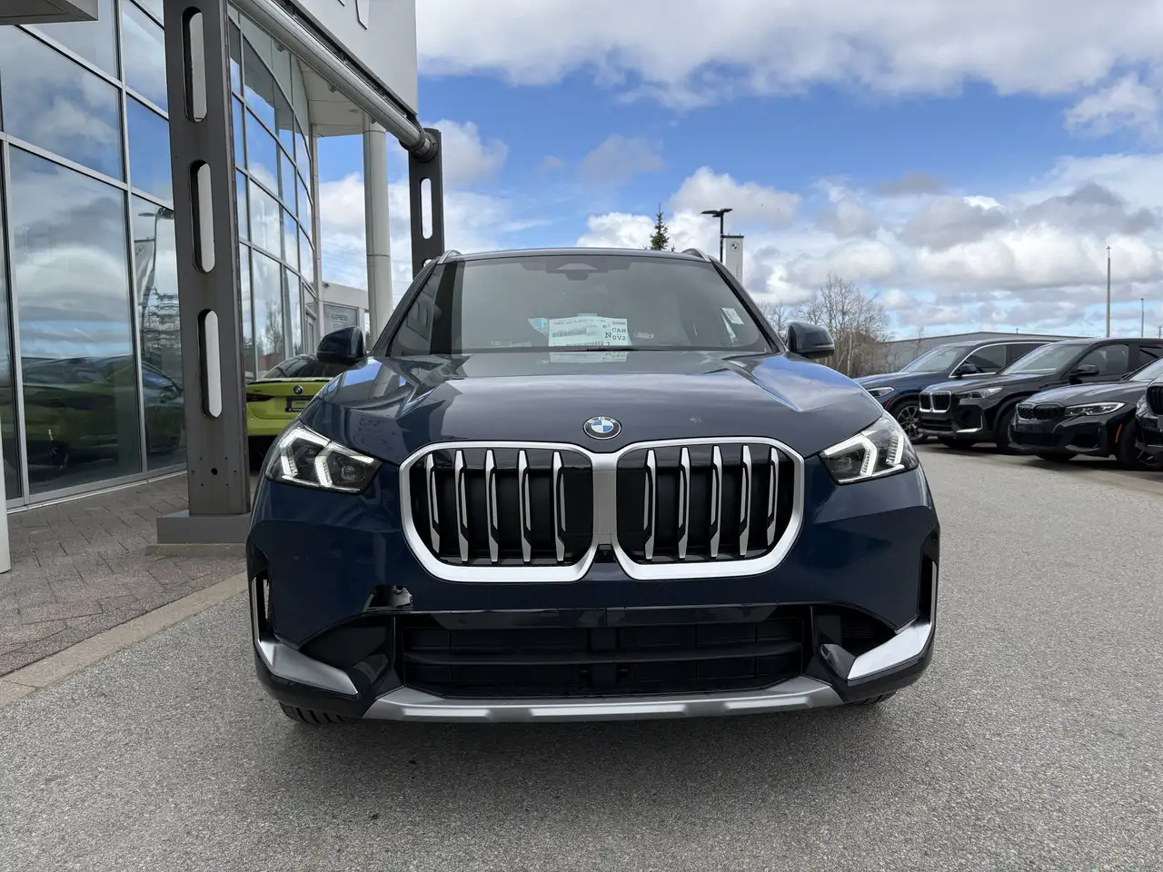 BMW X1 снимка BMW X1
