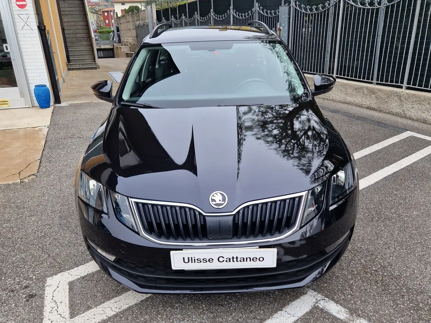 Skoda Octavia Octavia Wagon 1.6 tdi Executive 115cv Чорний - 1