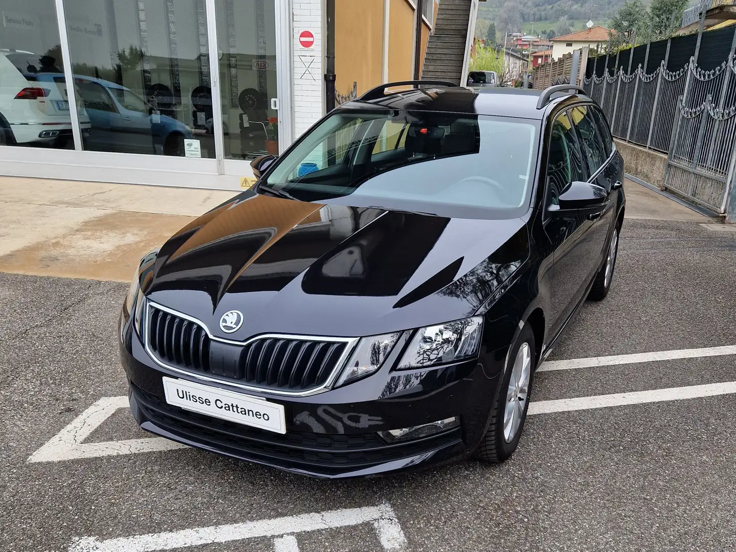 Skoda Octavia Octavia Wagon 1.6 tdi Executive 115cv Чорний - 2